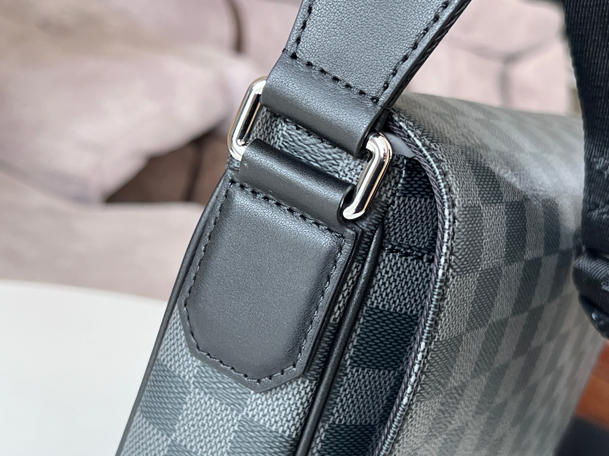 Louis Vuitton District Small Messenger Bag N42710 – Damier Graphite - Image 6
