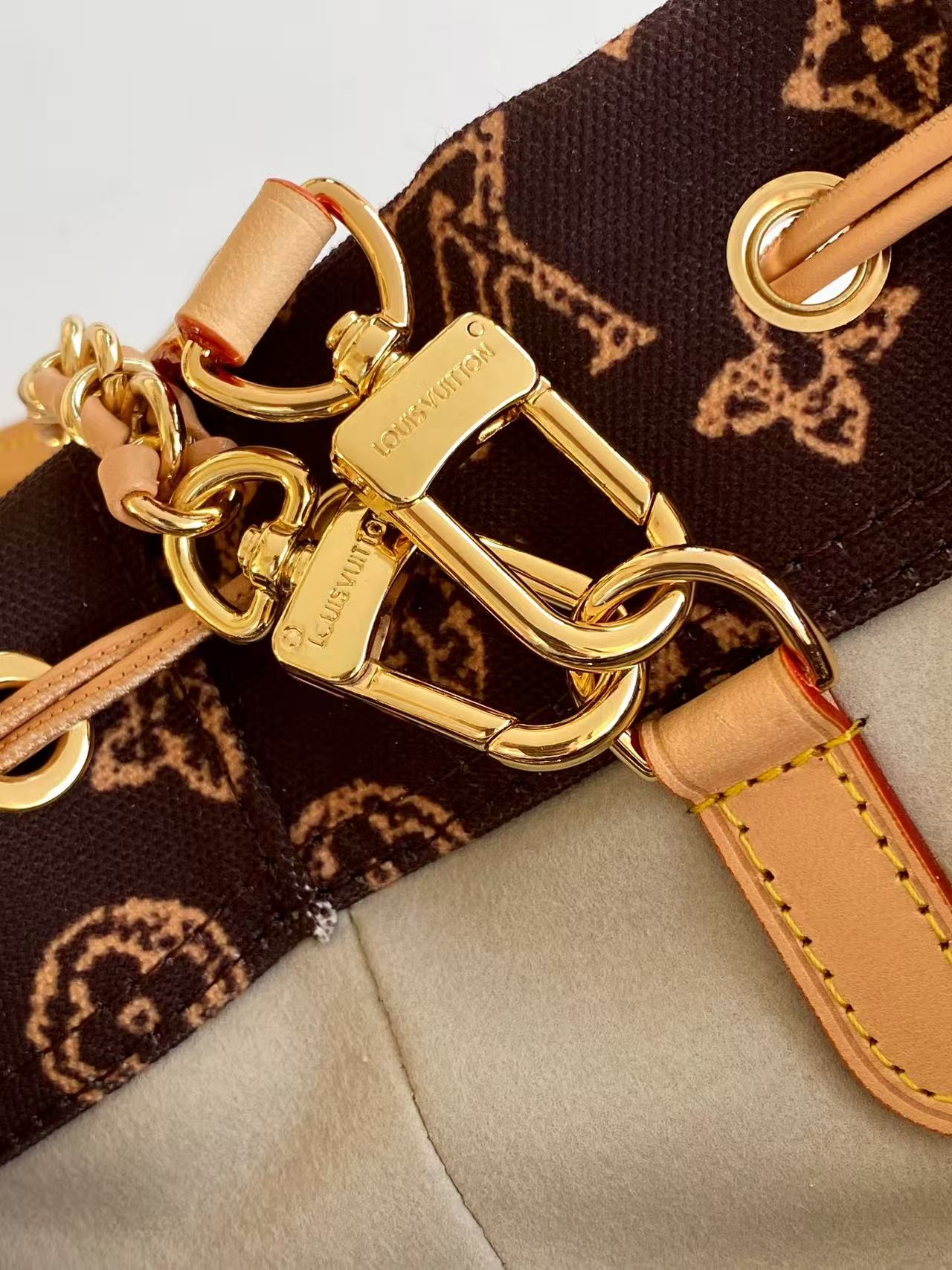 Louis Vuitton Noé Handbag in Monogram Reverse Canvas - Image 6