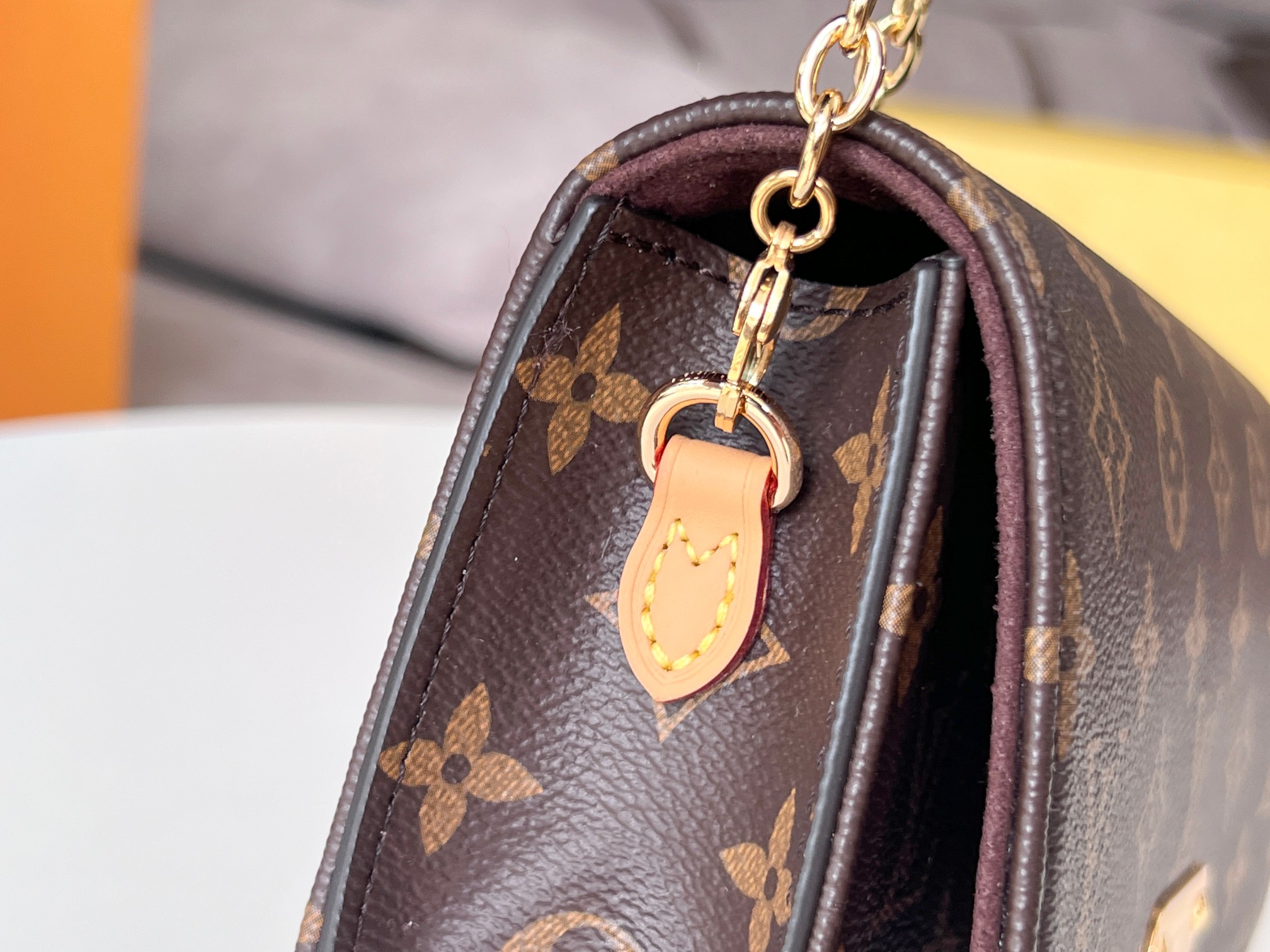 Lily Wallet on Chain - Image 6