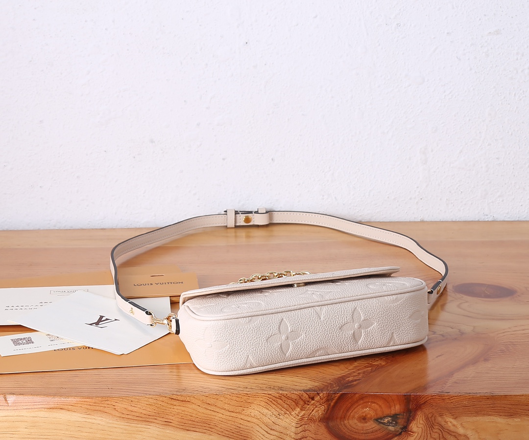 Wallet On Chain Ivy in Monogram Empreinte Leather - Image 6
