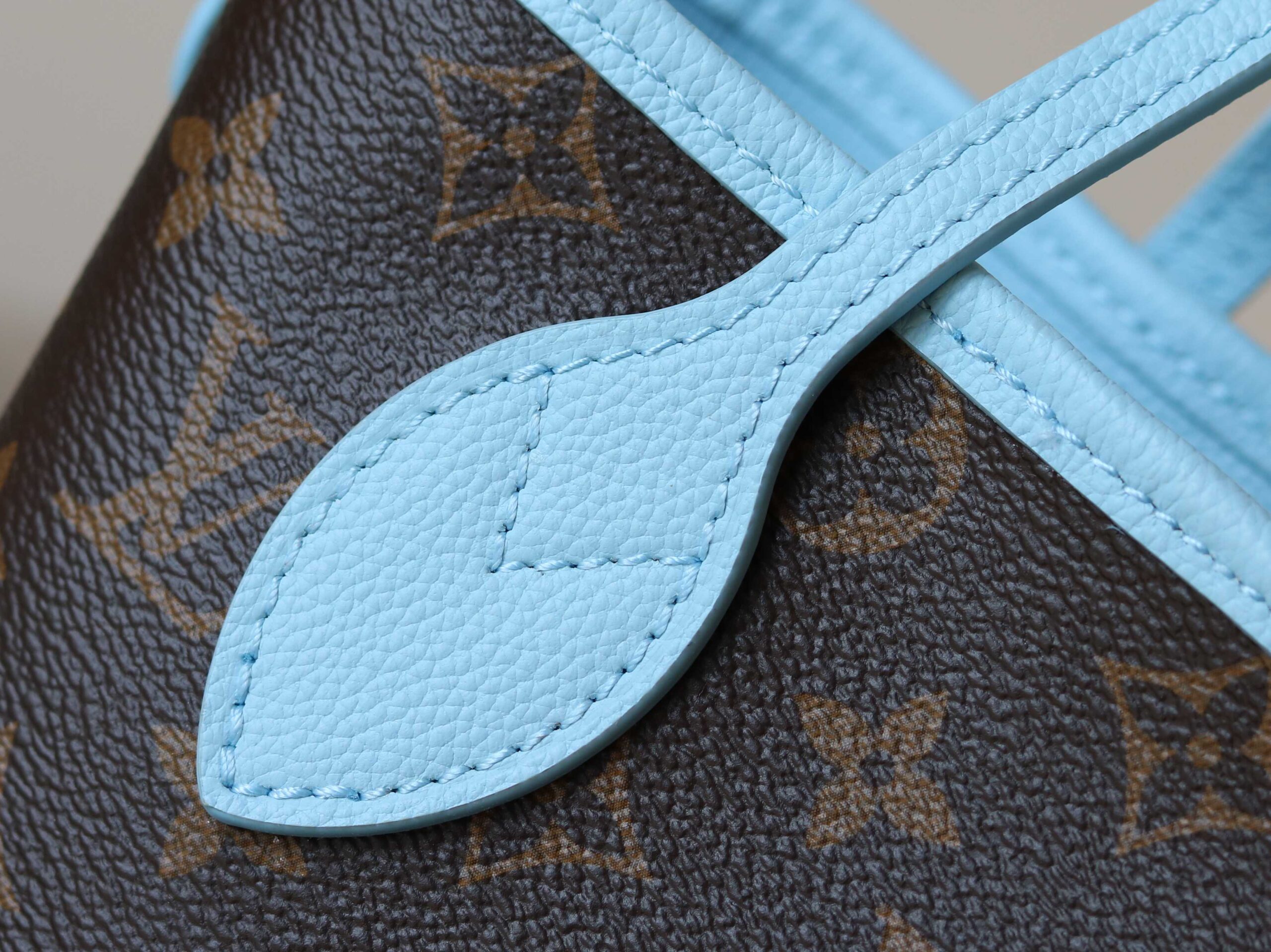 Louis Vuitton Neverfull Inside Out BB Handbag - Image 6