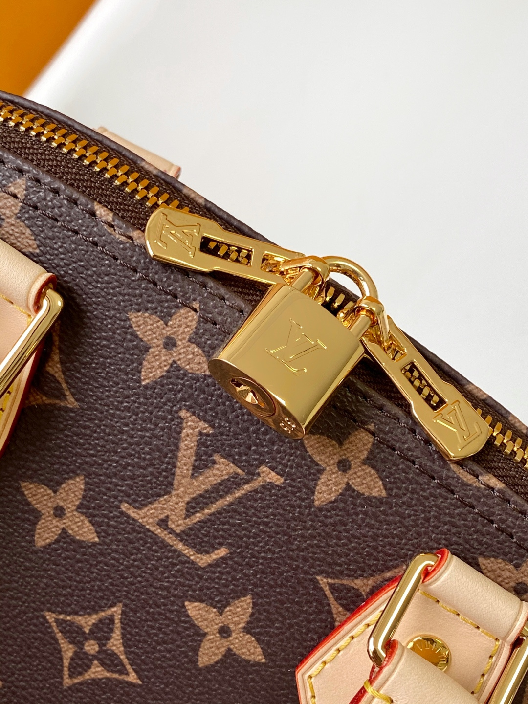 Louis Vuitton Alma BB Monogram Canvas Handbag M01917 - Image 6