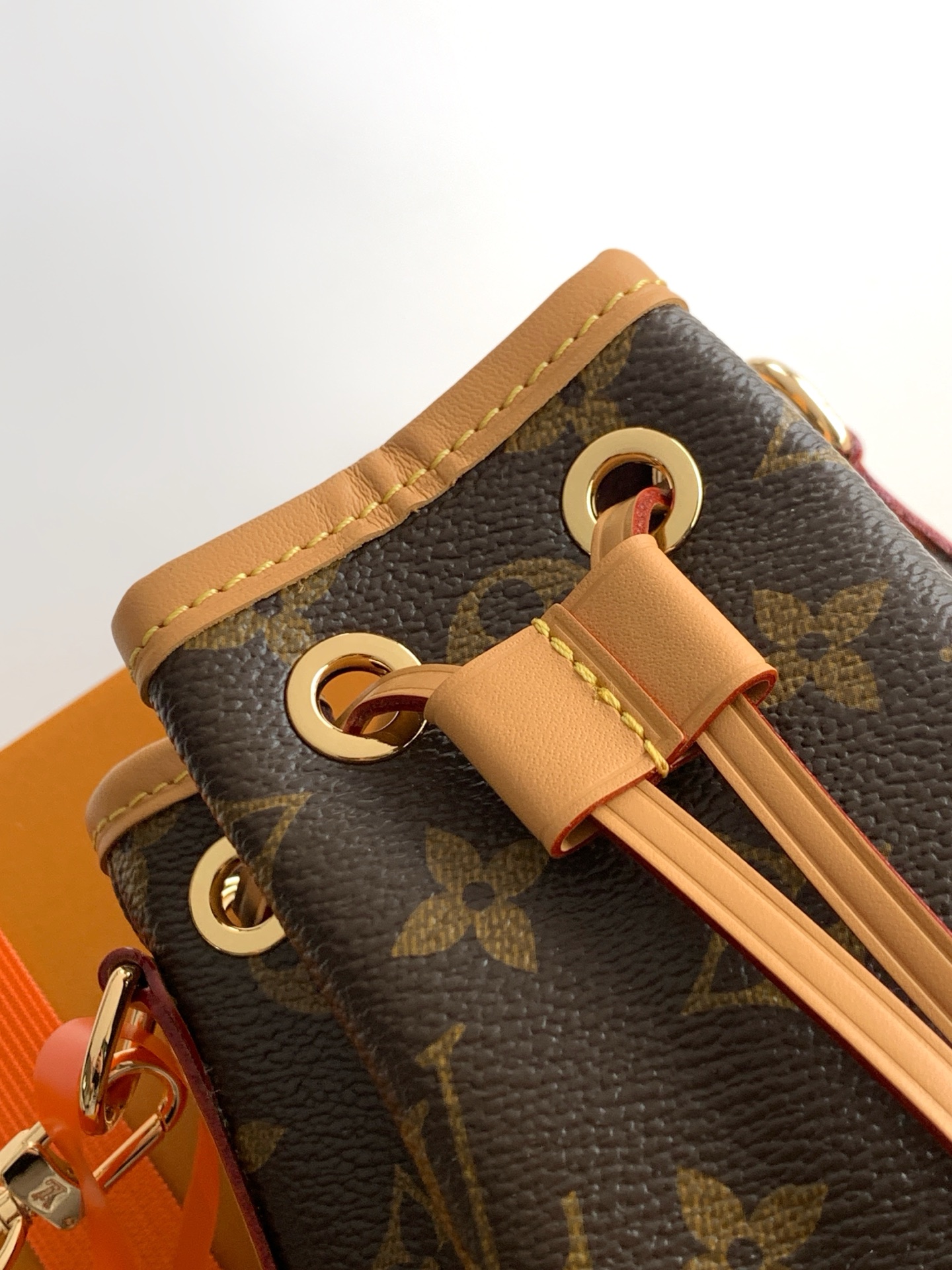 Louis Vuitton Nano Noé Handbag M81266 - Image 6
