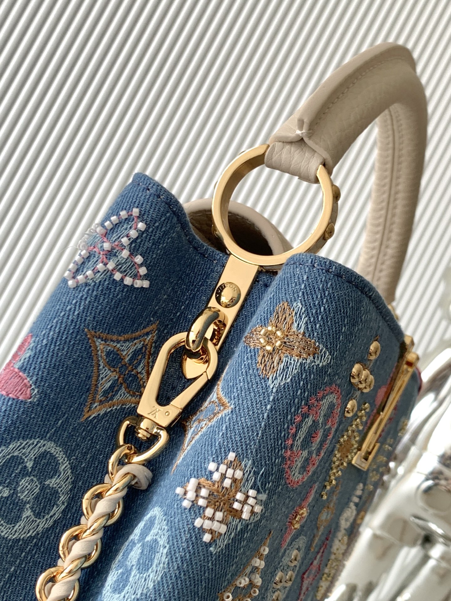 Louis Vuitton Capucines Small Milky White Denim Embroidered Handbag - Image 6