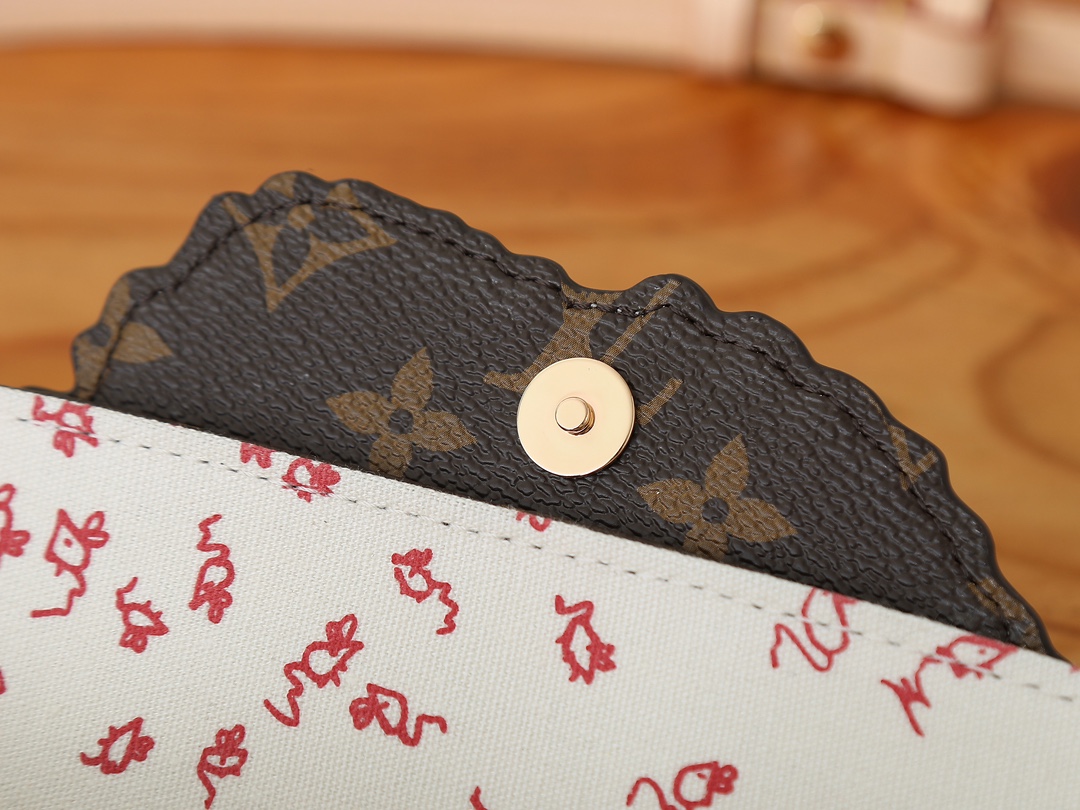 Louis Vuitton Wallet On Chain Ivy - Image 6