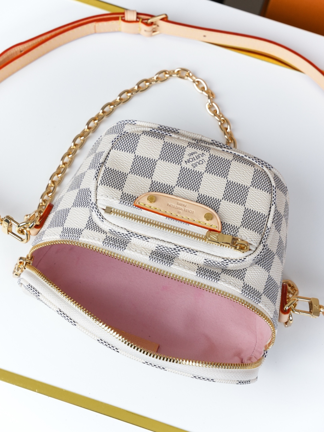 Louis Vuitton Mini Bumbag M00130 White Monogram - Image 6