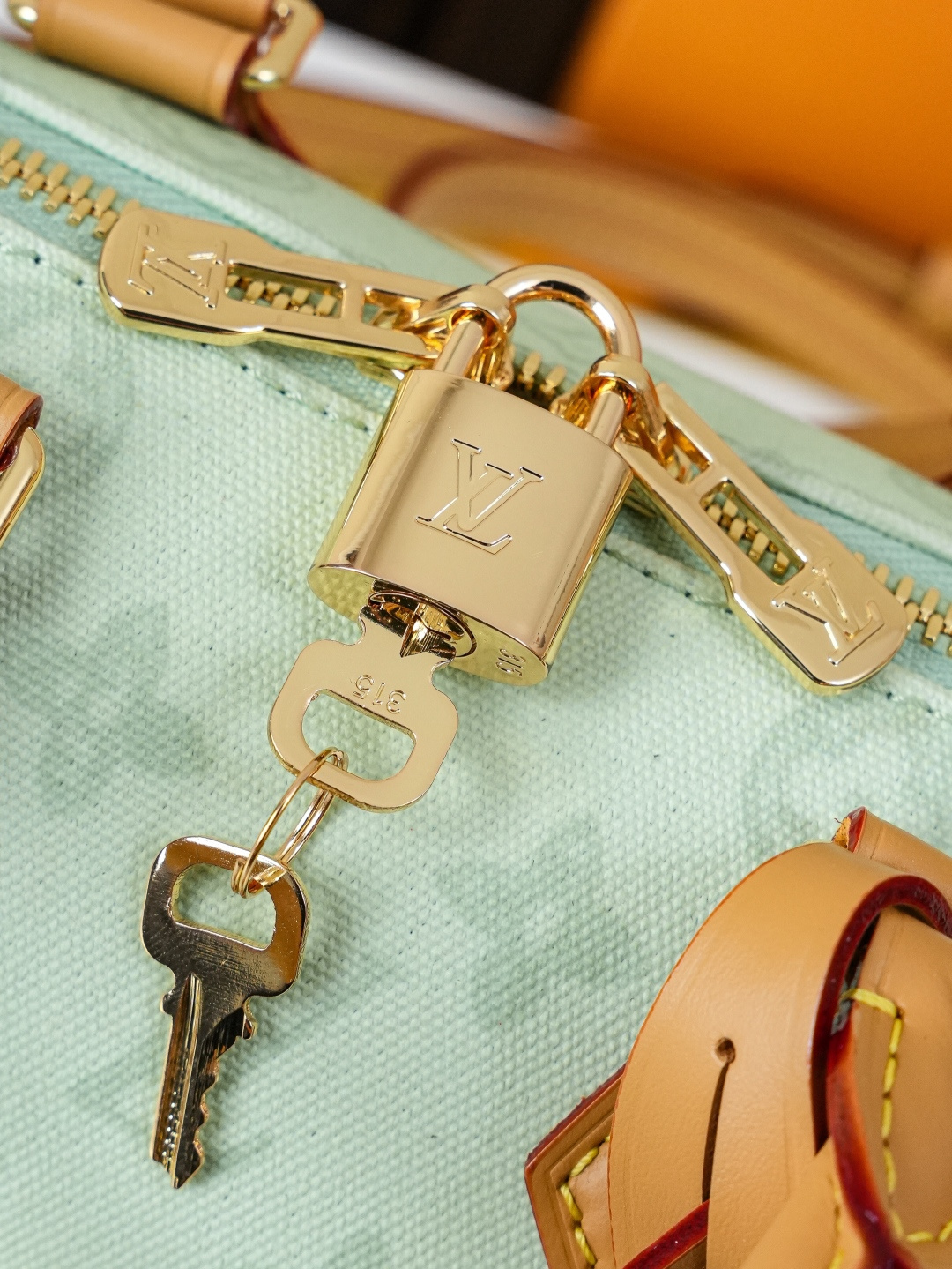 Louis Vuitton Speedy Bandouliere 20 Light Green Monogram Canvas Bag - Image 6