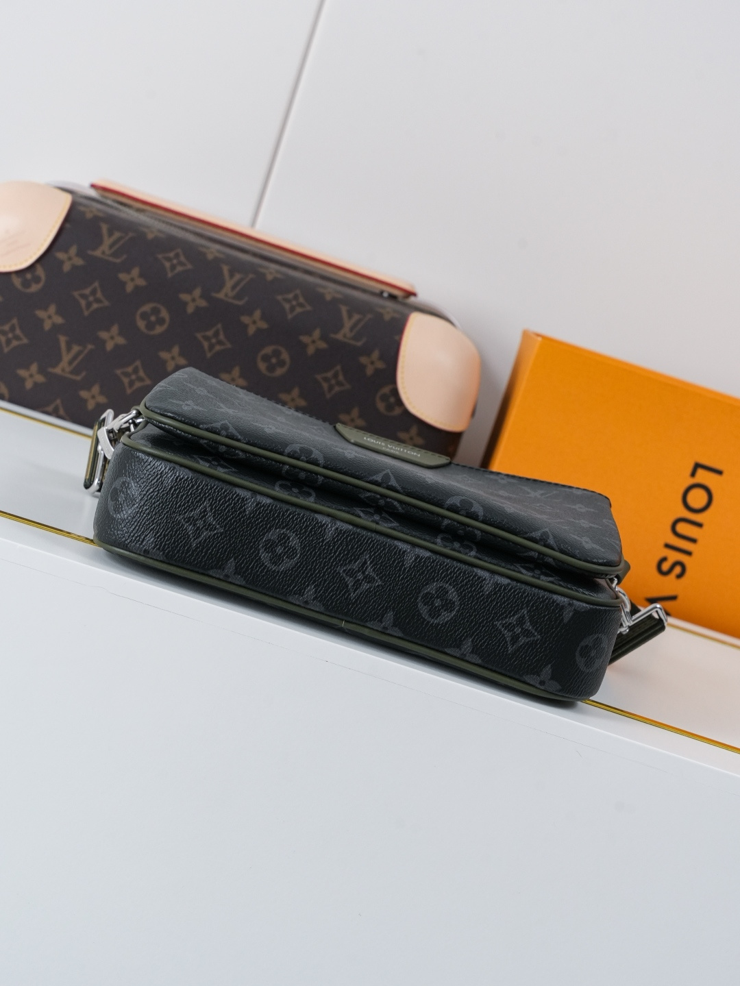Louis Vuitton Trio Messenger Bag M28628 Monogram Eclipse - Image 6