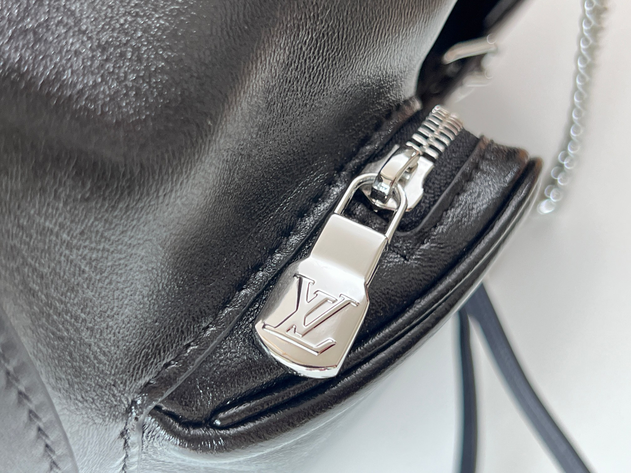 Louis Vuitton Montsouris Small Leather Backpack - Image 6