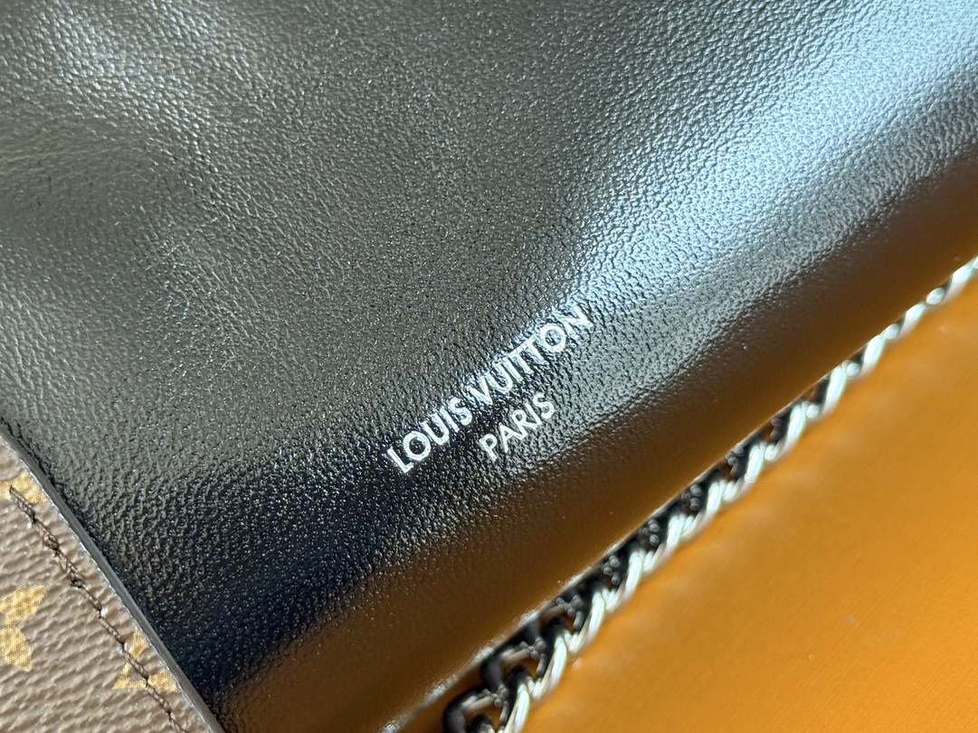 Louis Vuitton LV Vibe Carryall Handbag M14544 - Image 6