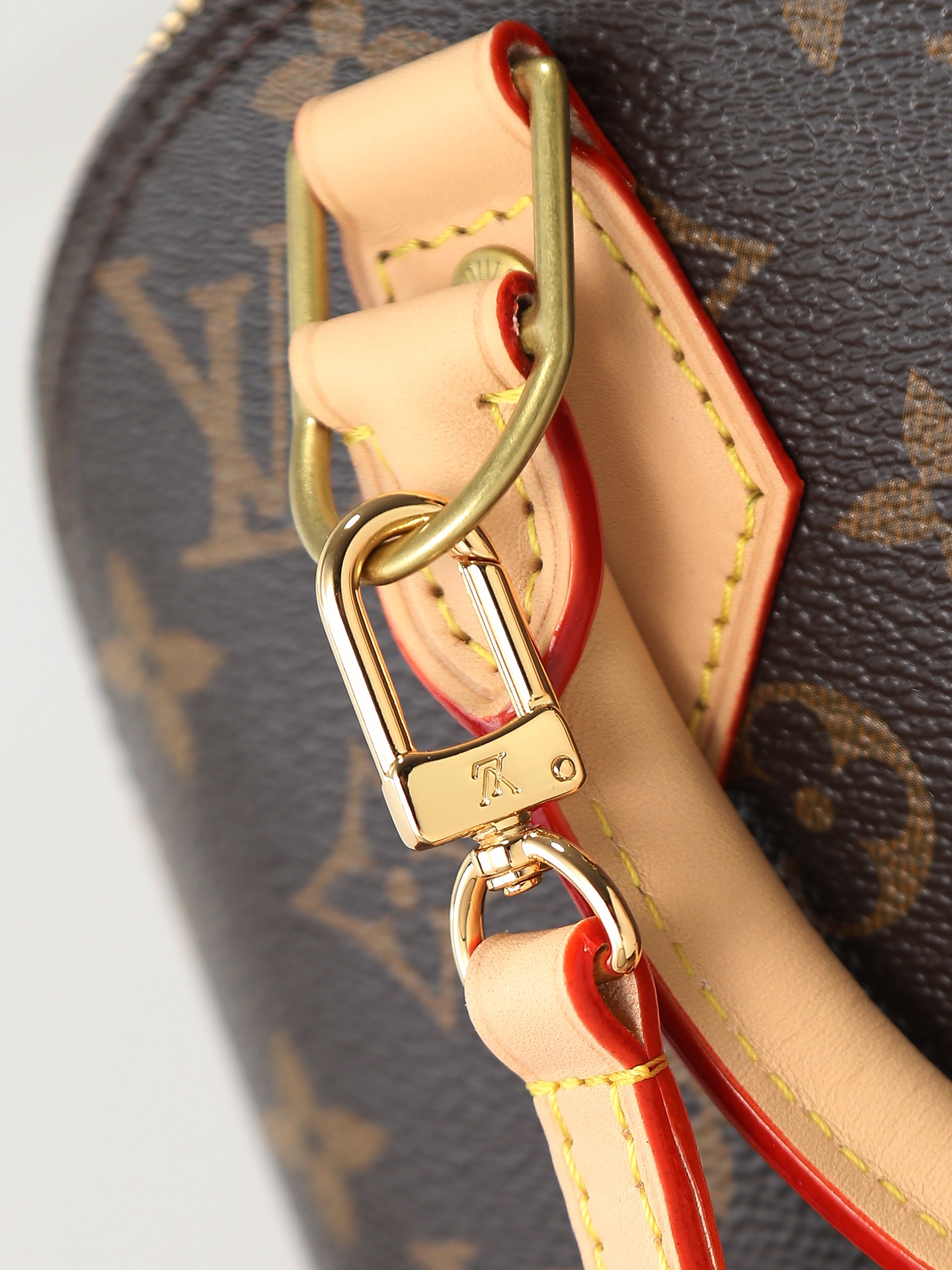 Louis Vuitton M53152 Alma Monogram Handbag - Image 6