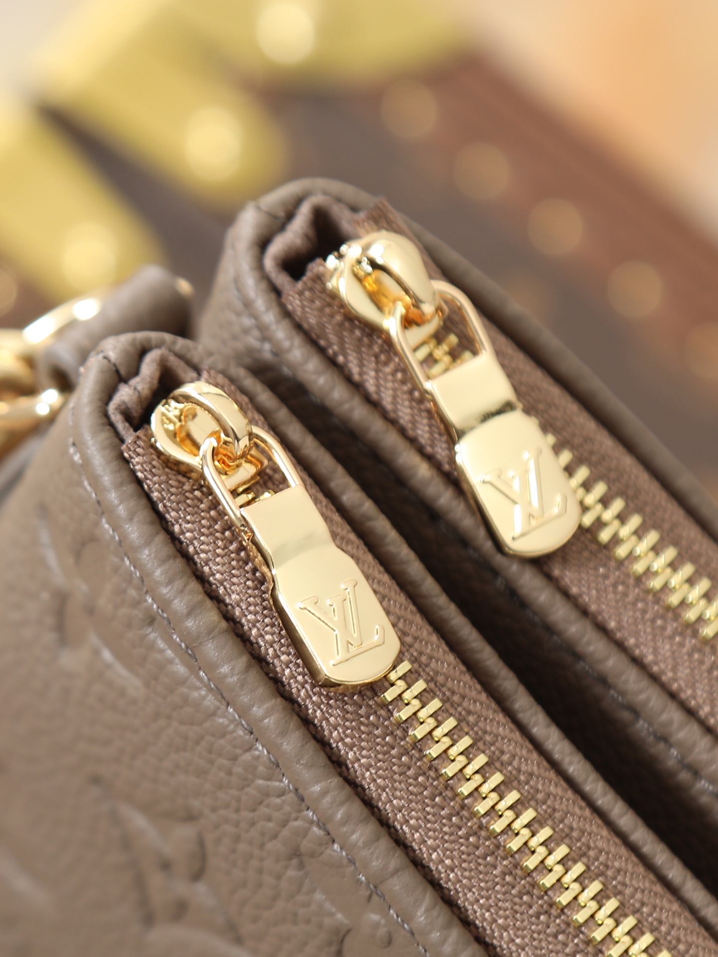 Louis Vuitton Liv Shoulder Bag M25816 in Olive Green - Image 6
