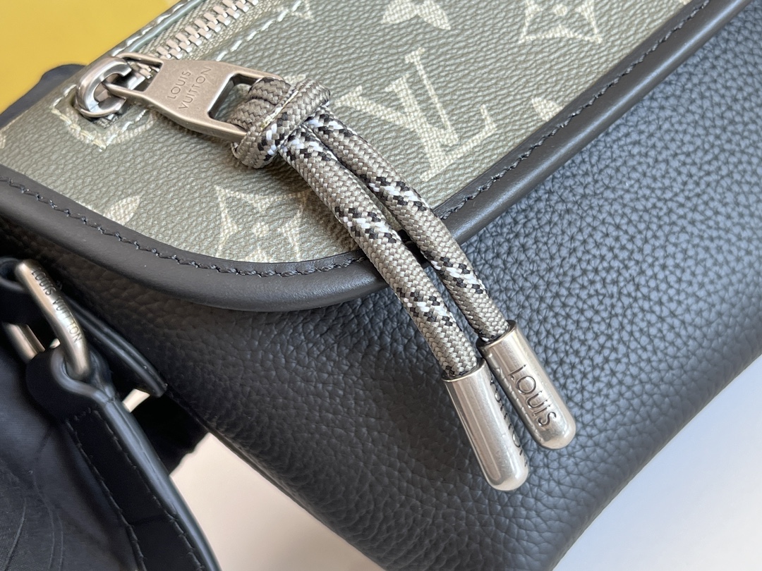 Louis Vuitton M12618 Pulse Mini Handbag - Image 6