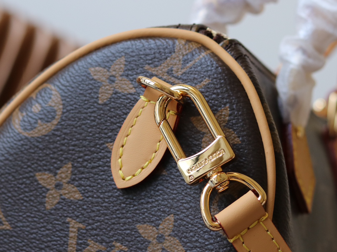 Louis Vuitton Speedy Bandouliere 20 Monogram Handbag M81086 - Image 6