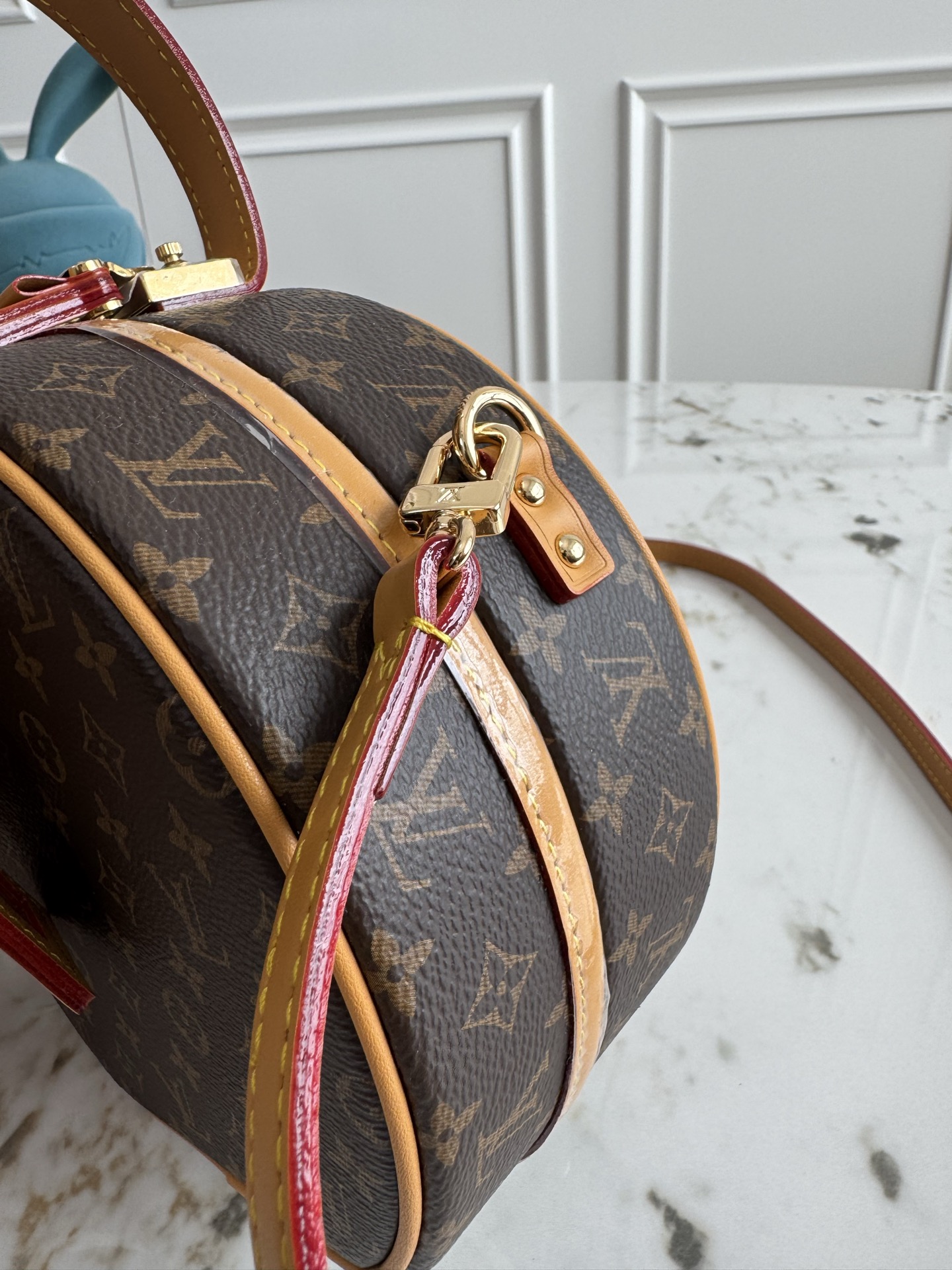 Louis Vuitton Hat Box-Inspired Mini Bag N43510 - Image 6