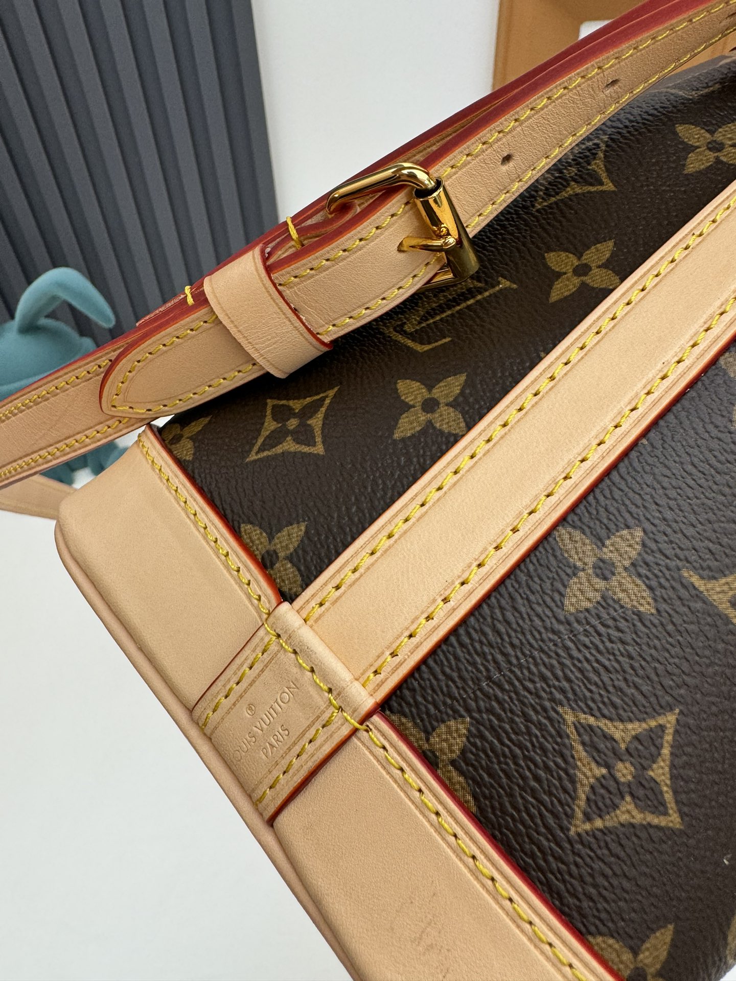 Louis Vuitton Noe BB M40817 Monogram Bucket Bag - Image 6