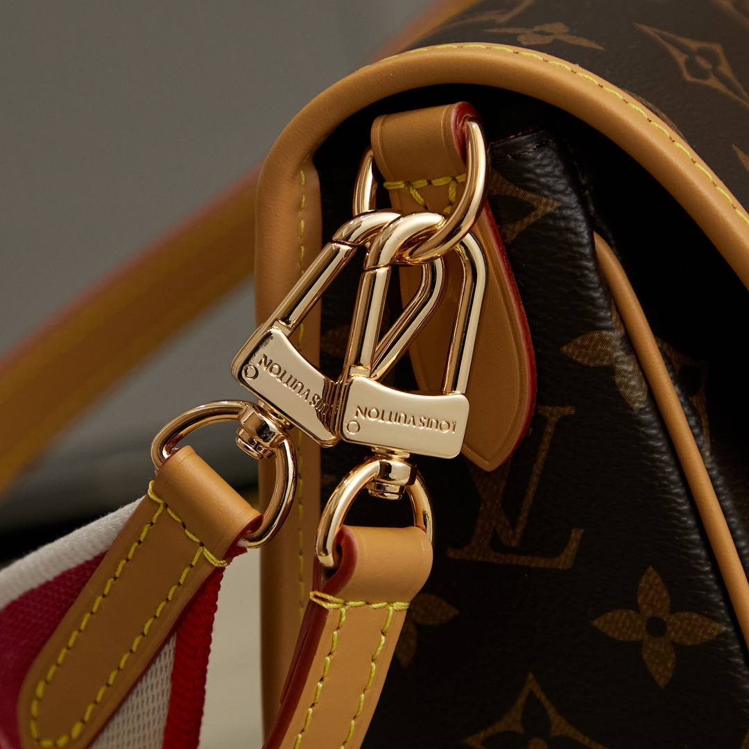 Louis Vuitton Diane Bag M45985 - Image 6