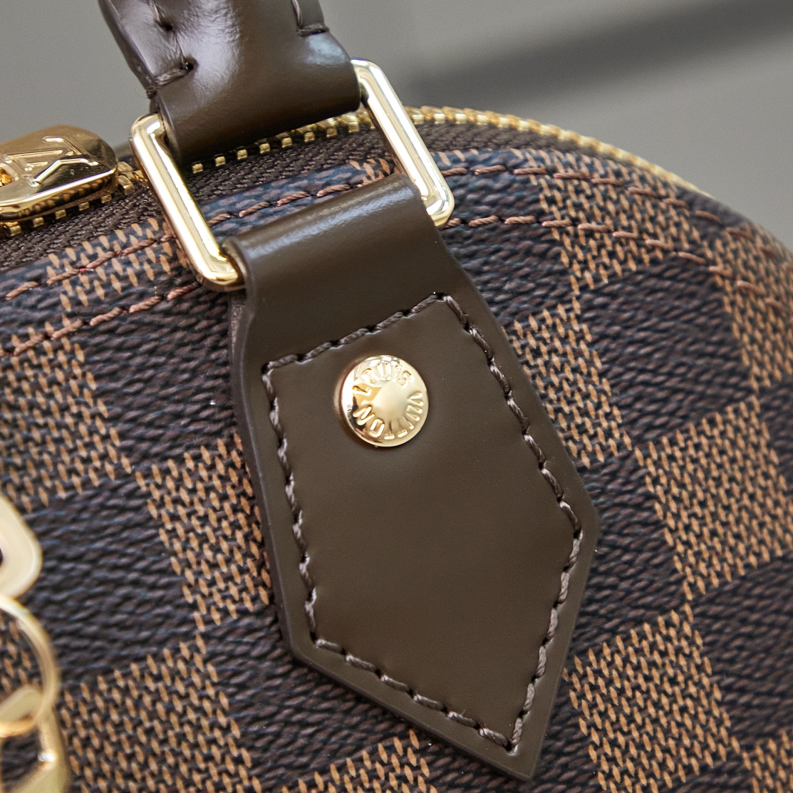 Louis Vuitton Alma Bridge Monogram Handbag - Image 6