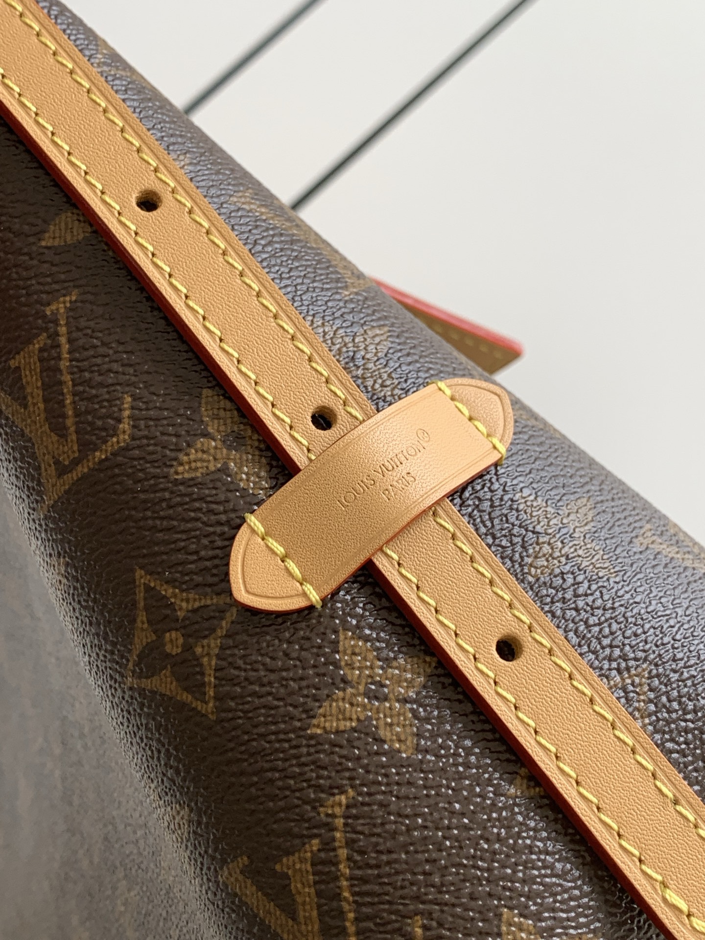 Louis Vuitton Monogram Carryall East West Handbag - Image 6