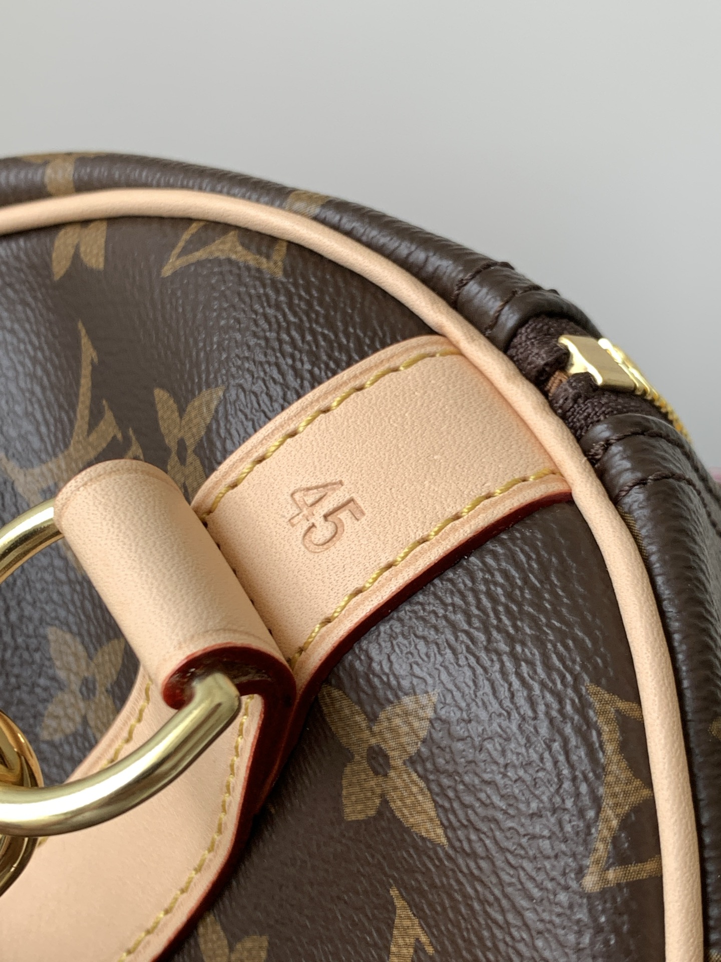 Louis Vuitton Keepall Bandoulière 55 Travel Bag - Image 6