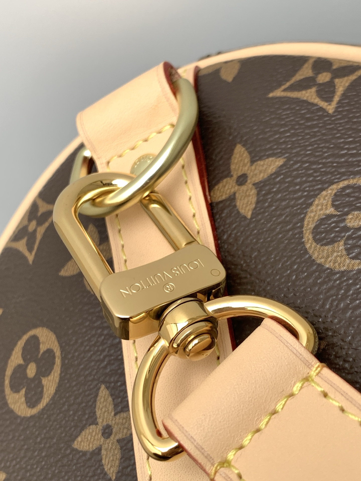 Louis Vuitton Keepall Bandouliere 55 Monogram Travel Bag - Image 6