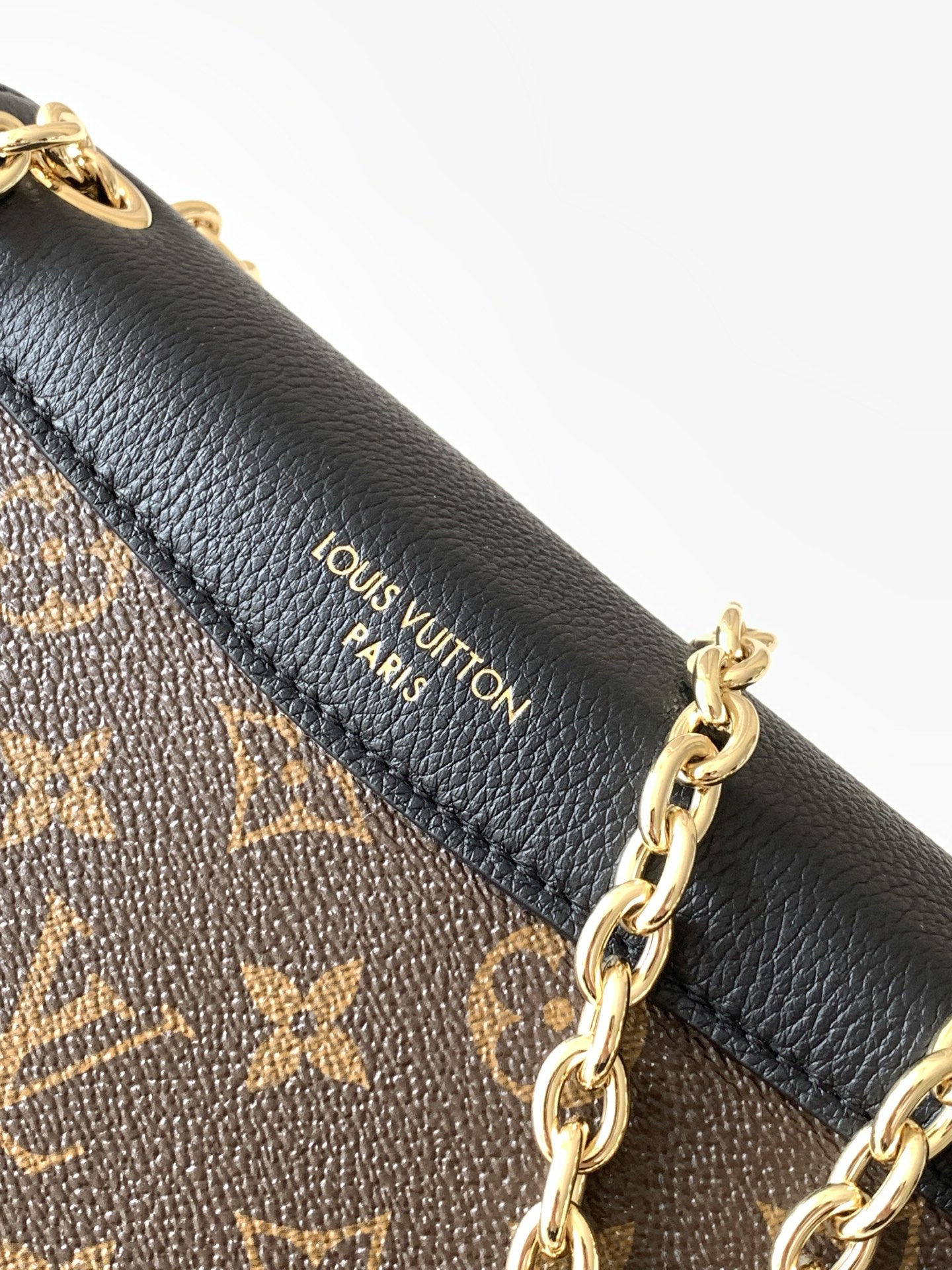 Louis Vuitton Saint-Germain BB Handbag - Image 6