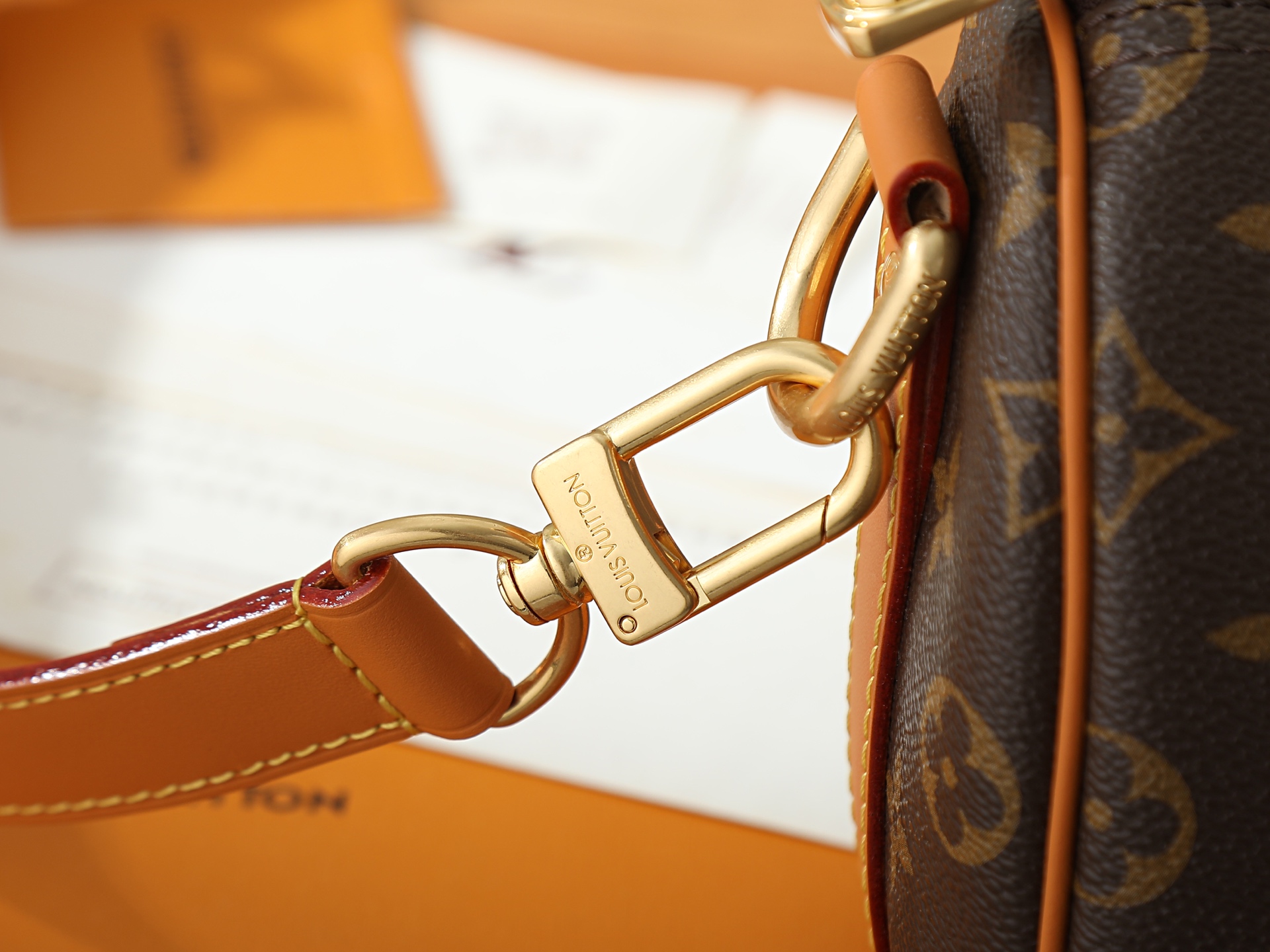 Louis Vuitton Keepall Bandouliere 25 Monogram Archive Crossbody Bag - Image 6