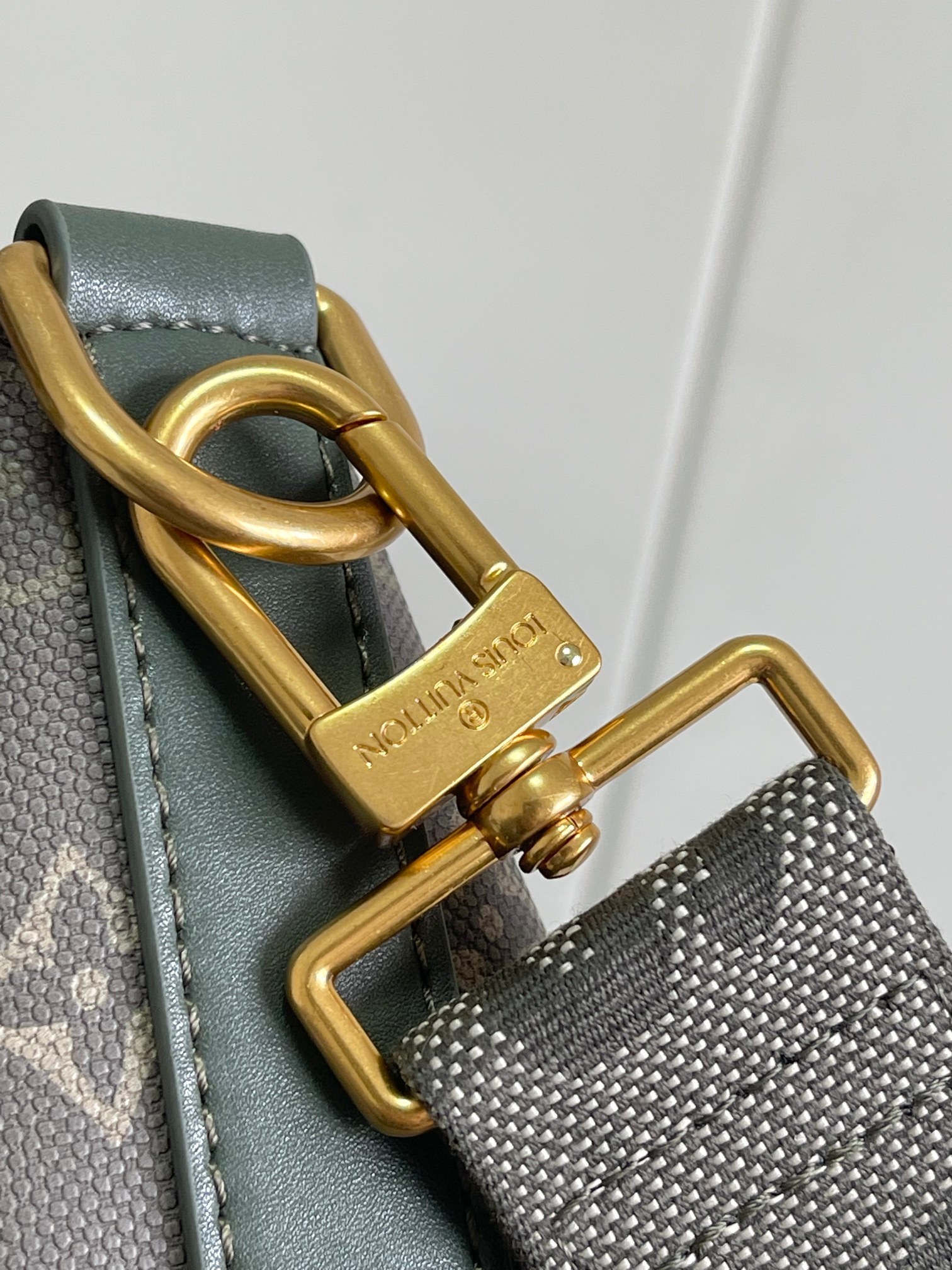 Louis Vuitton Metis Monogram Canvas Shoulder Bag Green - Image 6