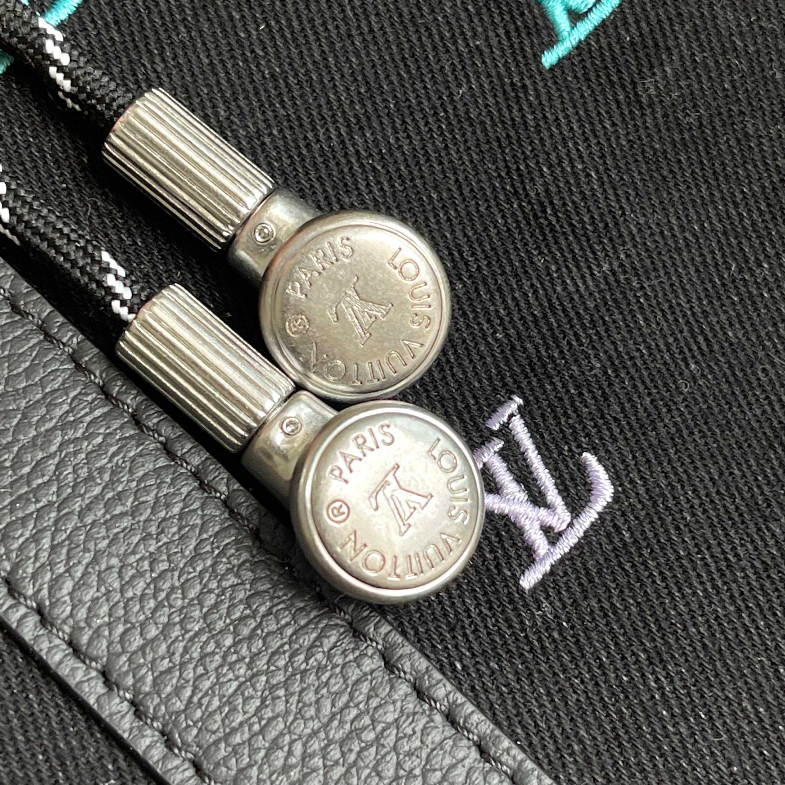 Louis Vuitton Keepall Bandoulière 50 Travel Bag in LV Blason Denim - Image 6
