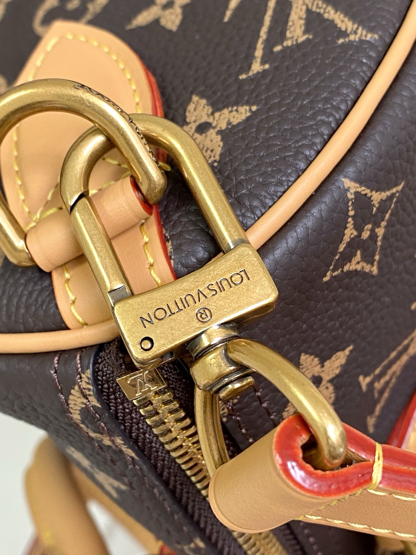 Louis Vuitton Speedy Bandouliere 25 Monogram Leather Bag - Image 6