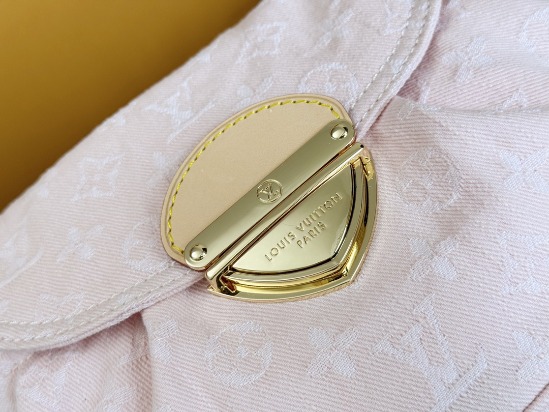 Louis Vuitton Sunset Crossbody Bag in Pink Monogram Denim - Image 6