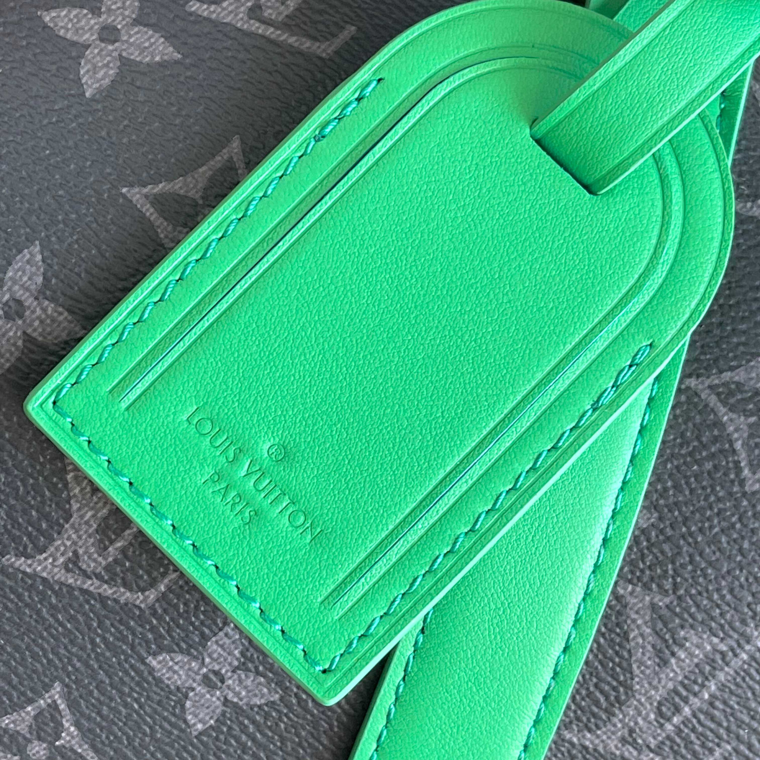 Louis Vuitton Keepall Bandoulière 50 Travel Bag in Monogram Eclipse Canvas - Image 6