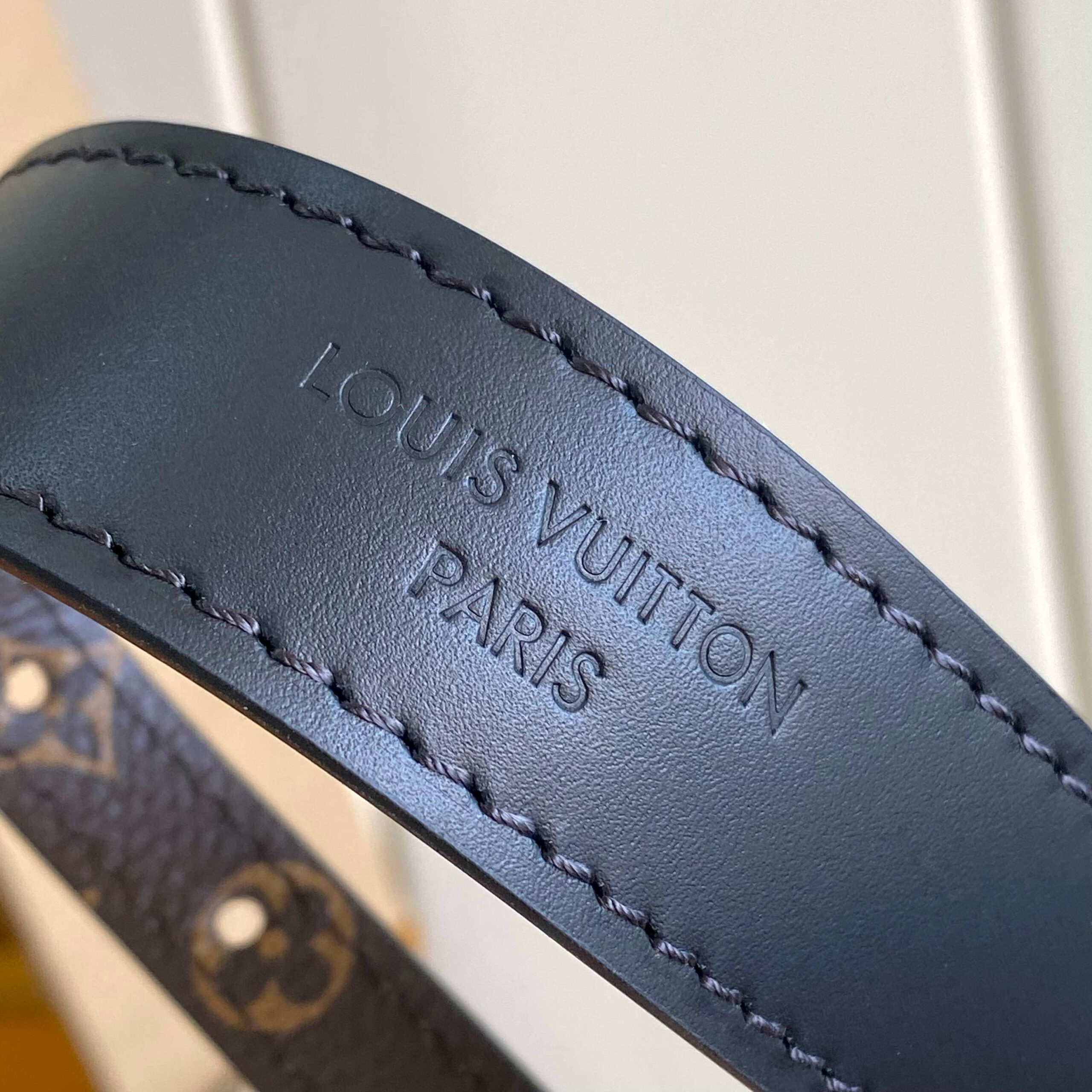 Louis Vuitton CarryAll BB Monogram Leather Crossbody Bag - Image 6
