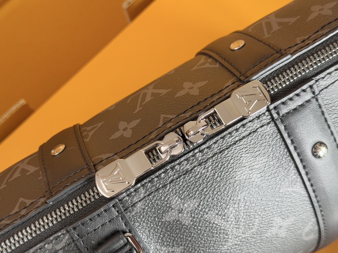 Louis Vuitton City Keepall Travel Bag M45936 - Image 6