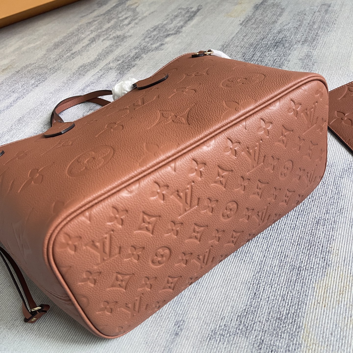 Louis Vuitton Neverfull MM Monogram Empreinte Leather Tote Bag - Image 6