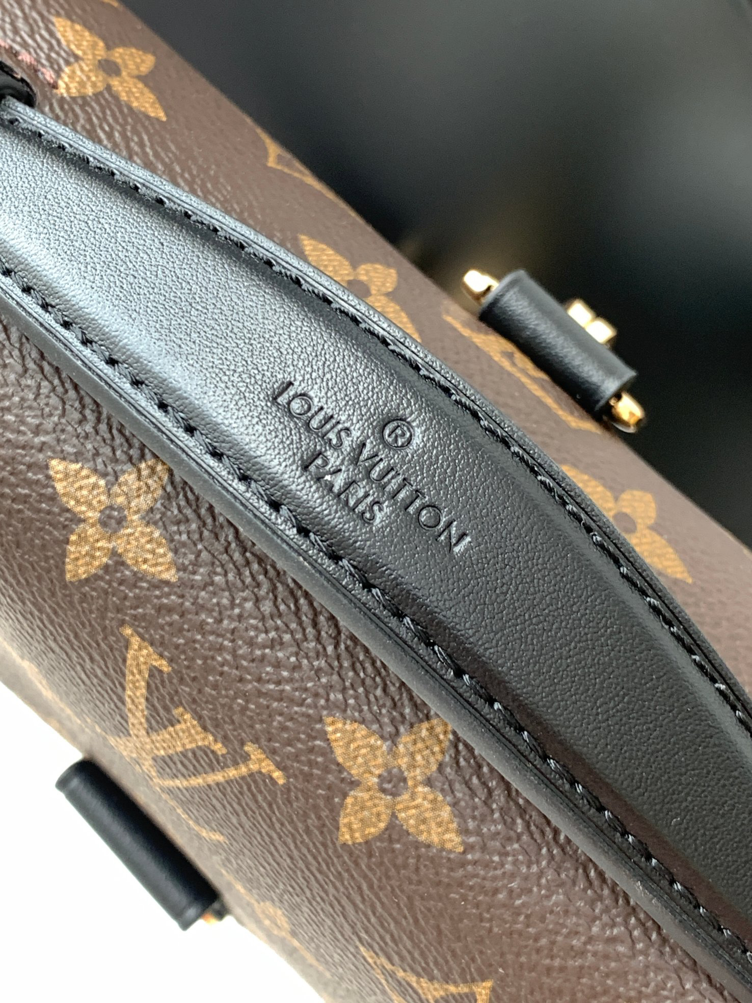 Louis Vuitton Pochette Métis Monogram Shoulder Bag - Image 6