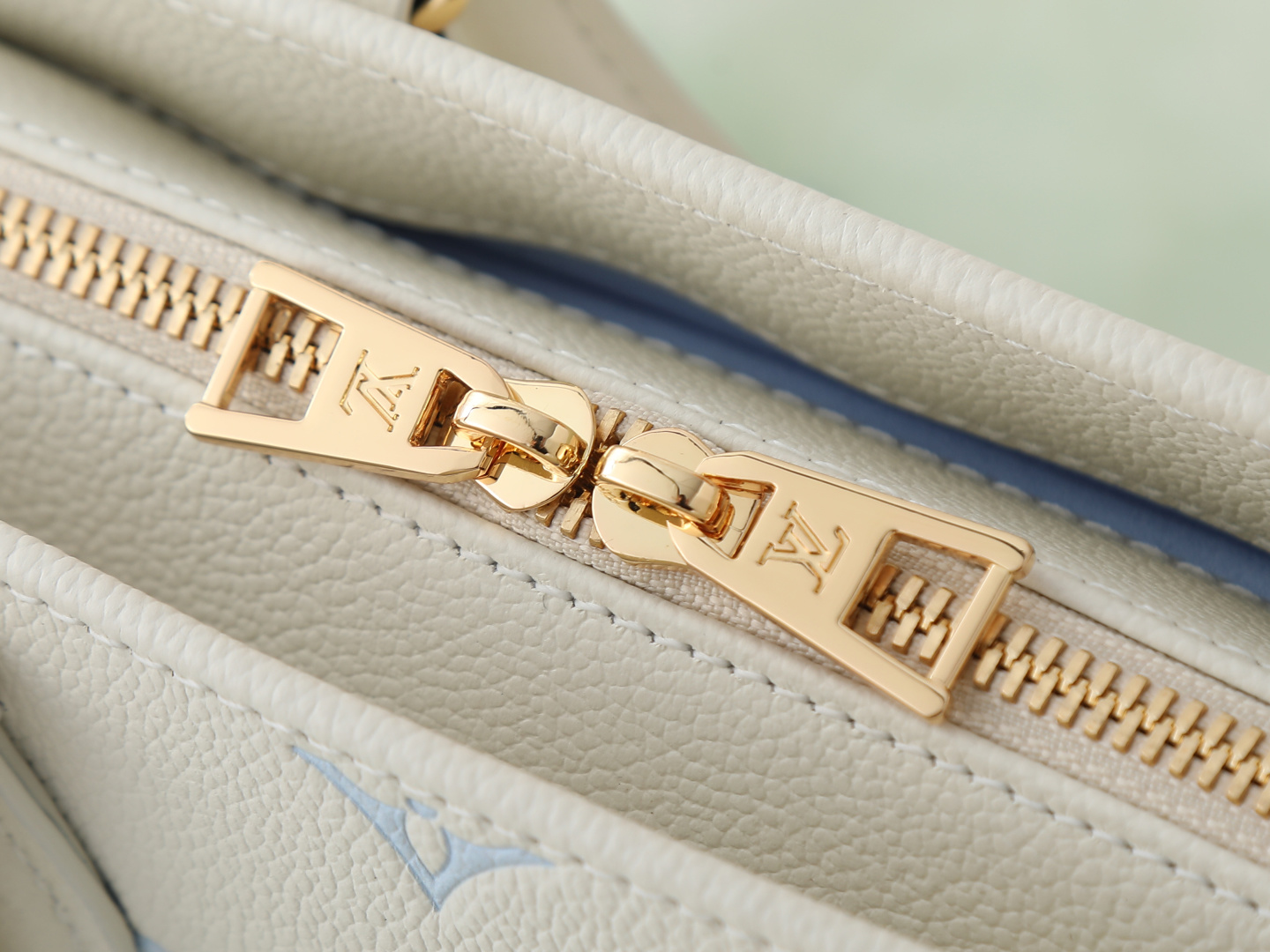 Louis Vuitton OnTheGo Small Tote Bag in Monogram Empreinte Leather - Image 6