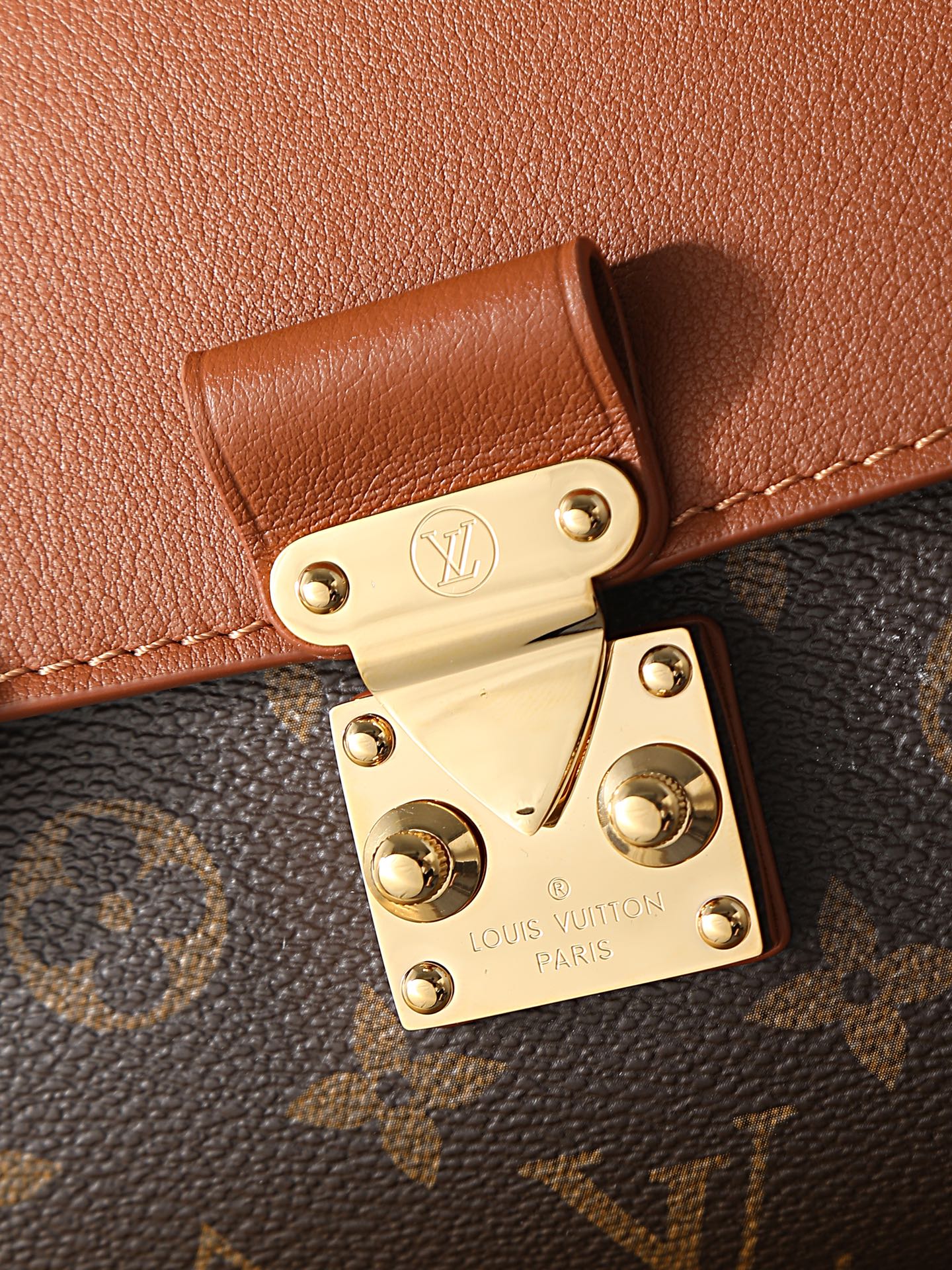 Louis Vuitton Madeleine BB Monogram Crossbody Bag - Image 6