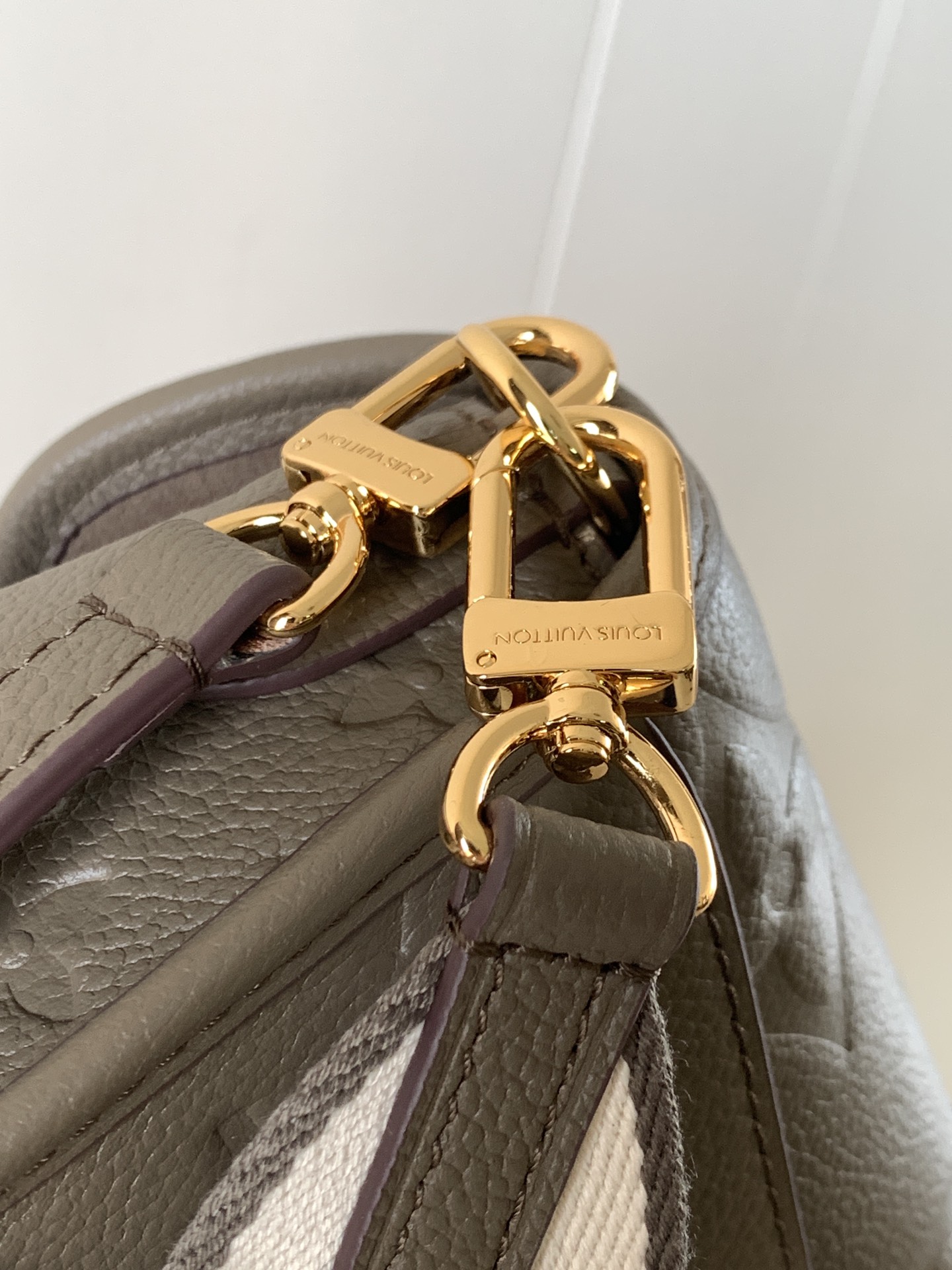 Louis Vuitton Diane Monogram Empreinte Leather Crossbody Bag - Image 6