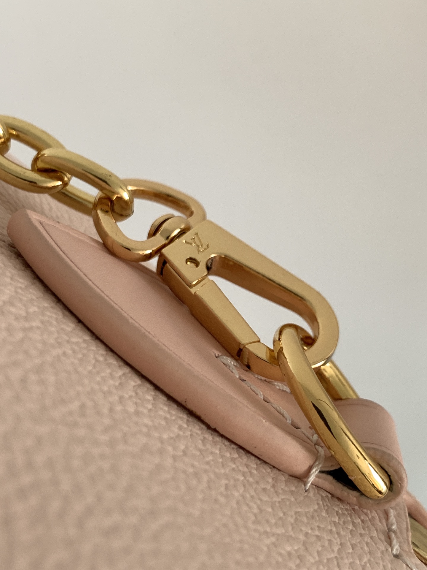 Louis Vuitton Speedy Bandoulière 20 Monogram Empreinte Leather Crossbody Bag - Image 6