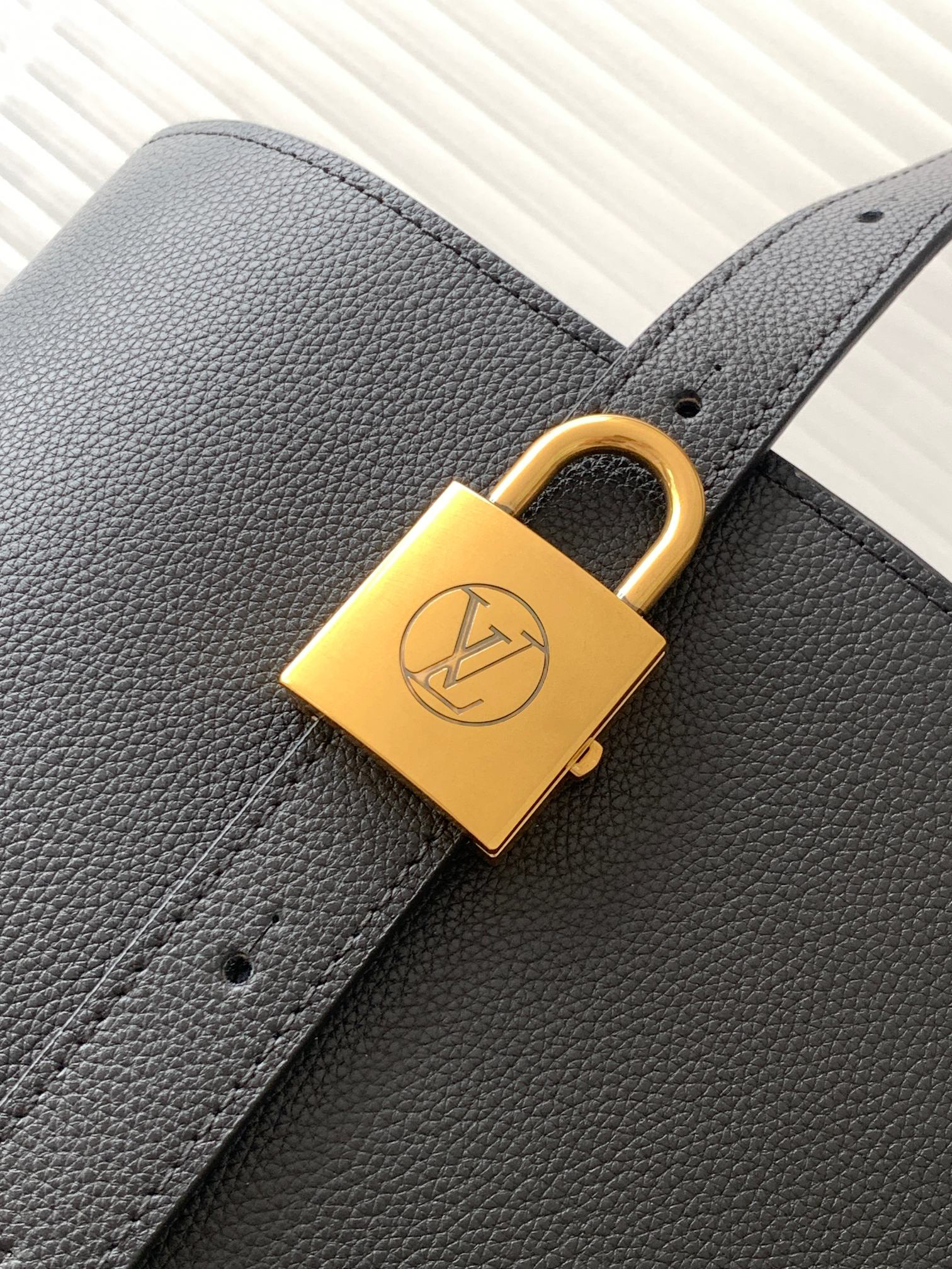 Louis Vuitton Low Key Cabas Medium Leather Tote Bag - Image 6