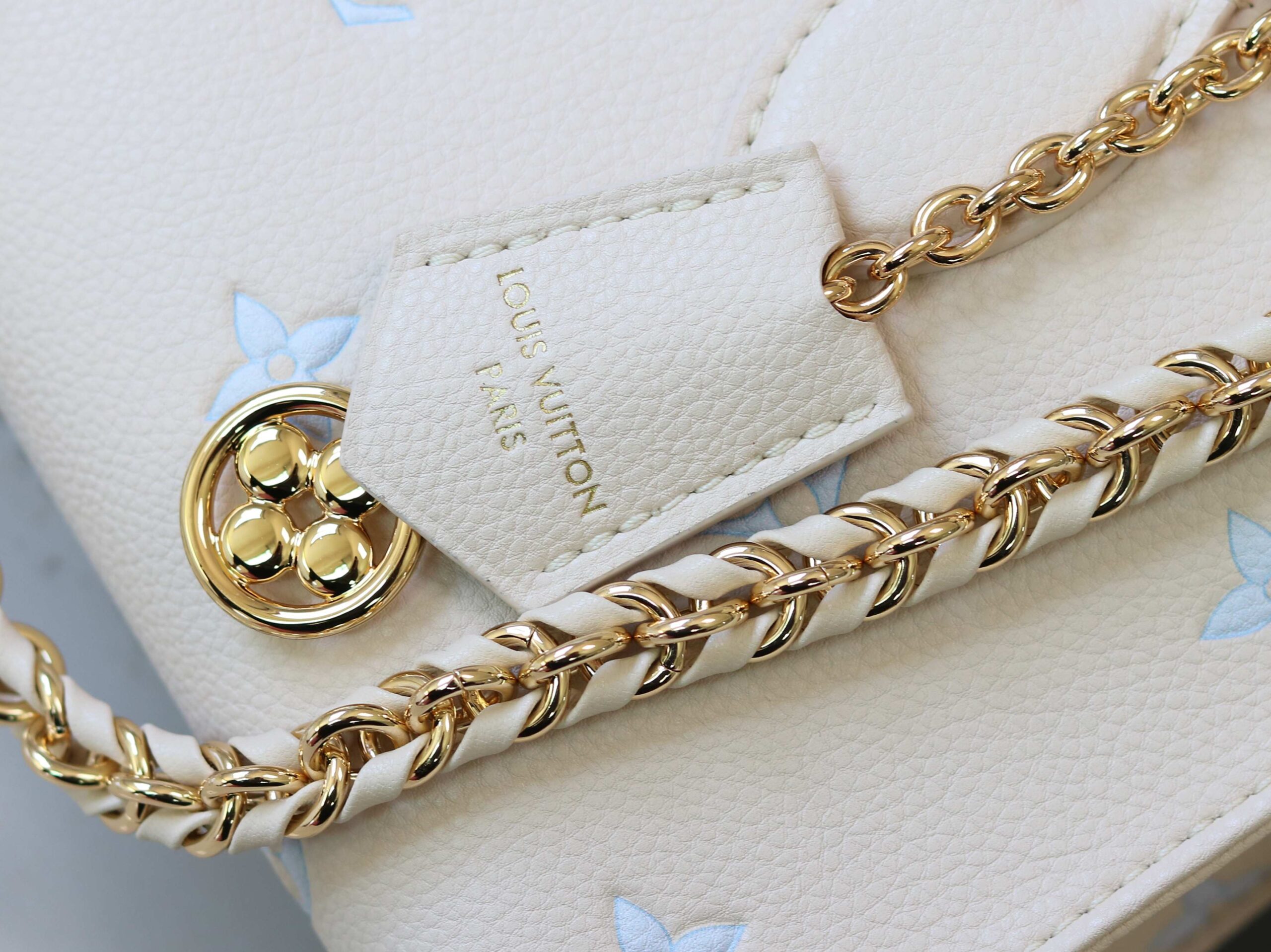 Louis Vuitton OnTheGo EW Handbag in Blue Monogram Empreinte Leather - Image 6