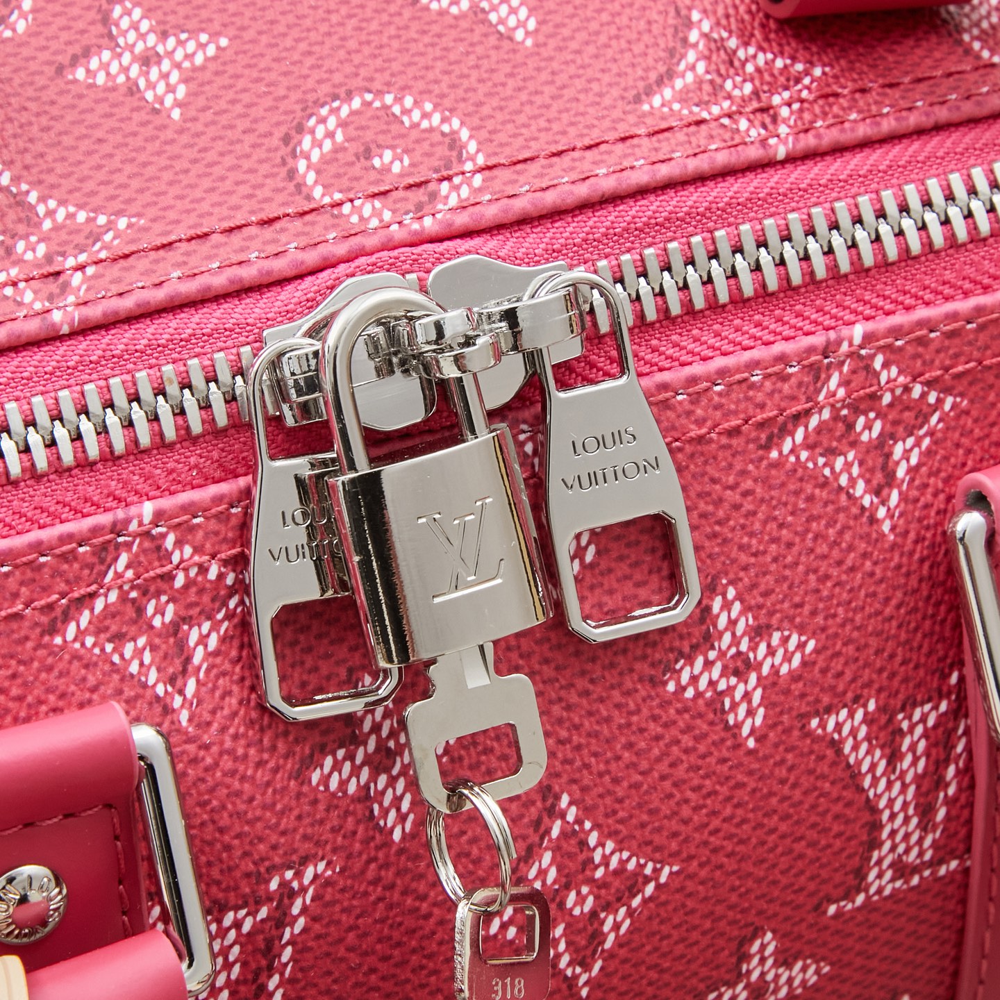 Louis Vuitton Keepall Bandoulière 45 Travel Bag - Image 6