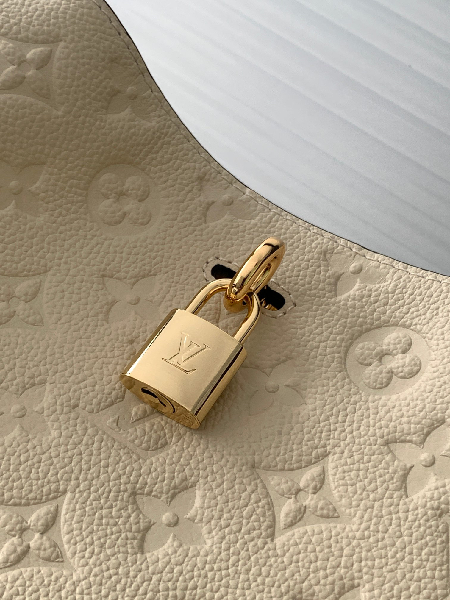 Louis Vuitton Promenade Small Crossbody Bag in Monogram Empreinte Leather - Image 6