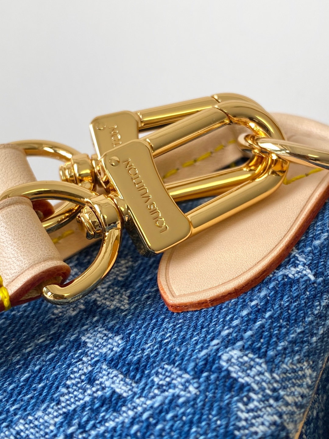 Louis Vuitton Diane Handbag in Monogram Empreinte Leather - Image 6