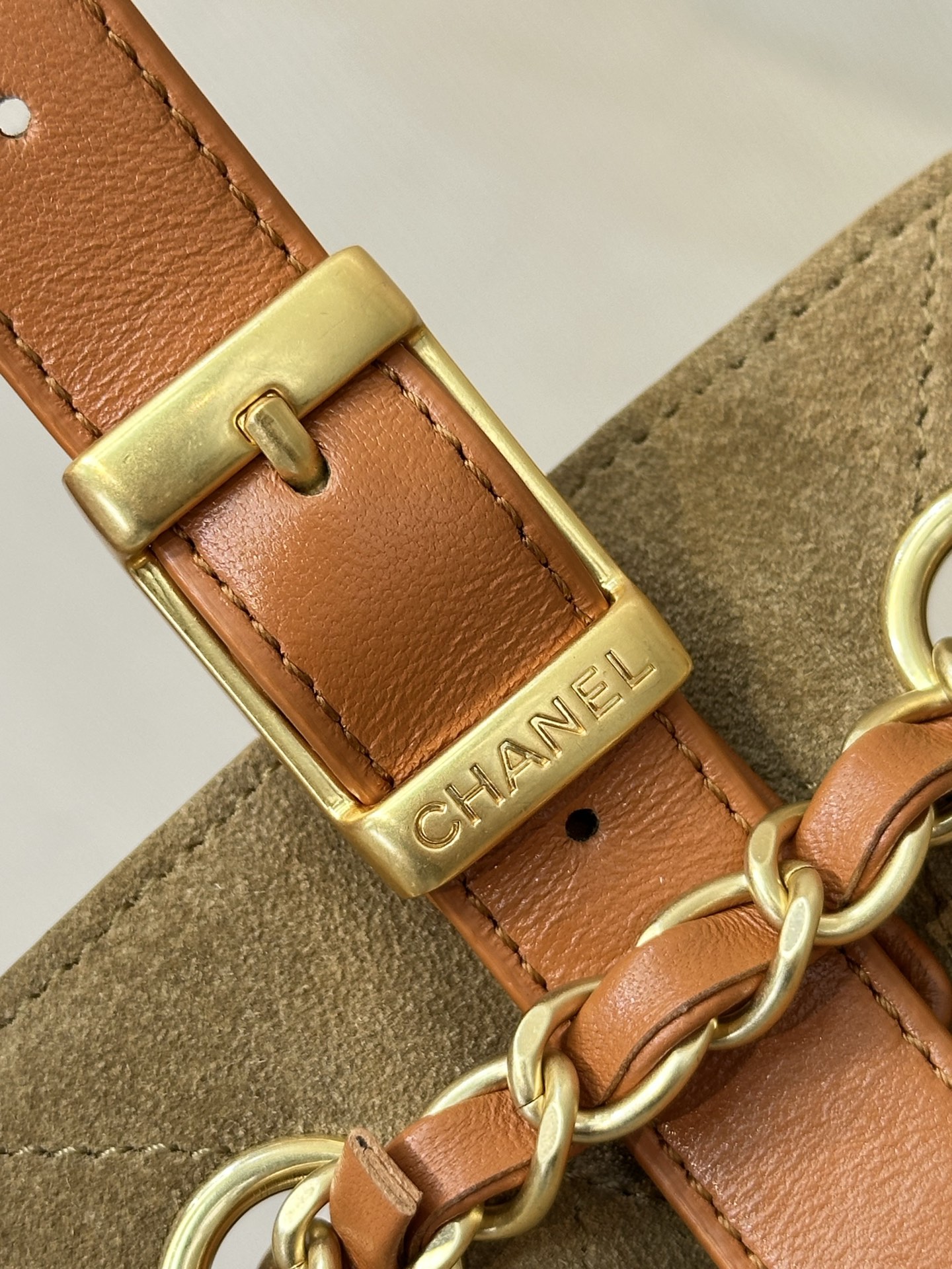 Chanel 25A Workshop Series Suede Handbag - Image 6