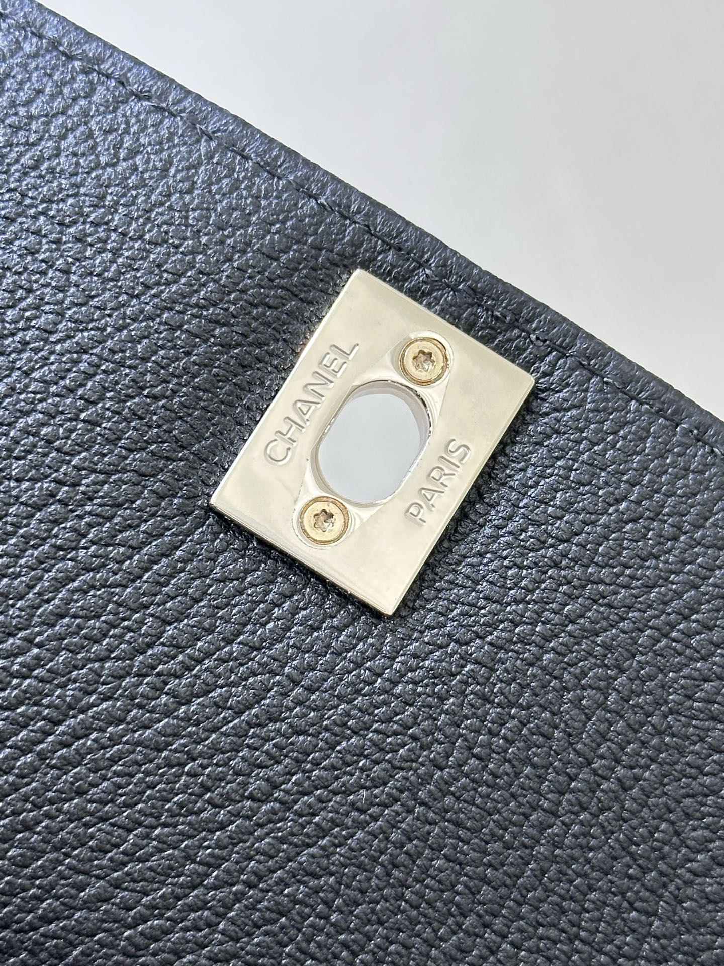 Chanel Coco Handle Extended Handbag - Image 6