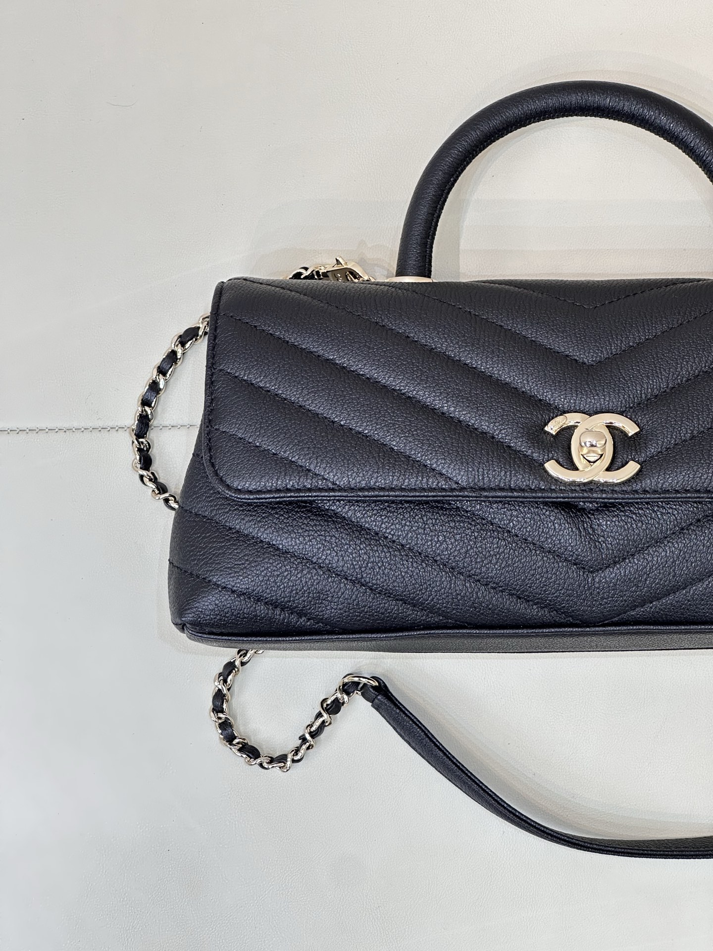 Chanel Coco Handle Extended Top Handle Bag - Image 6
