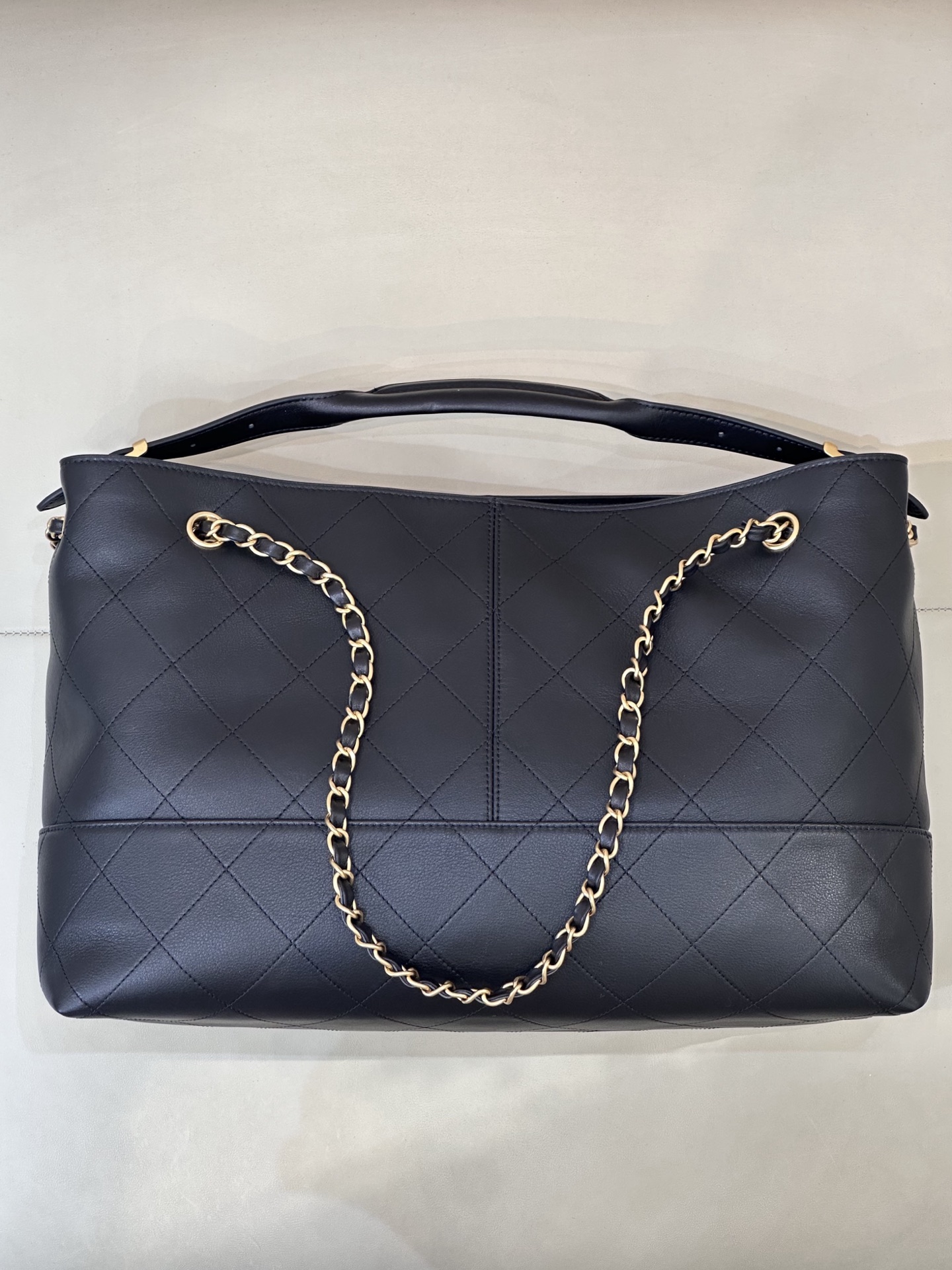 Chanel 5657 Large Size Handbag - Image 6