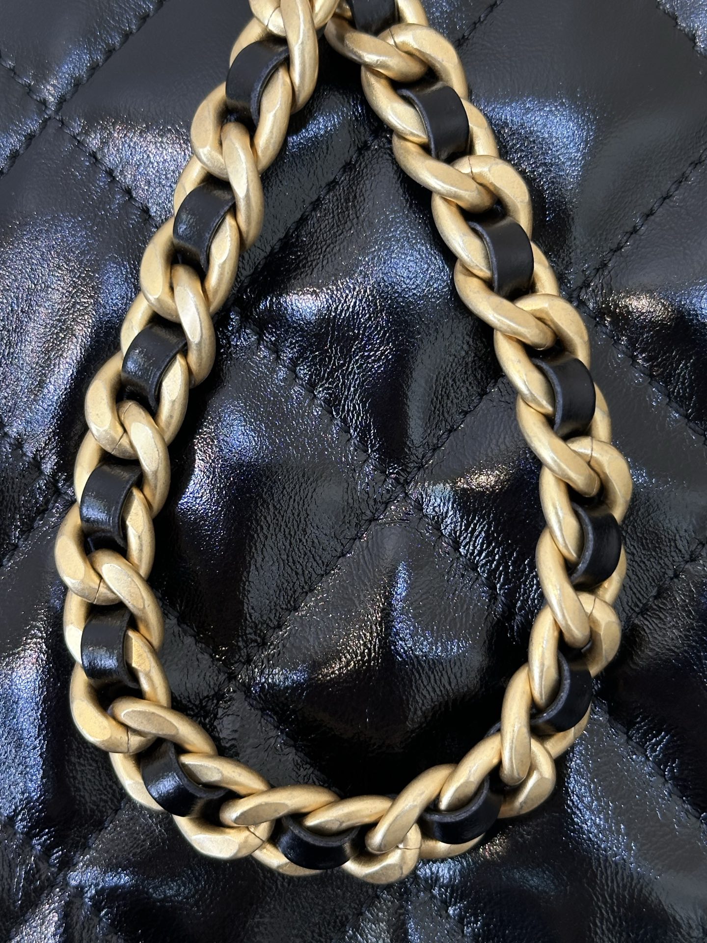 Chanel 25B Shoulder Bag - Image 6